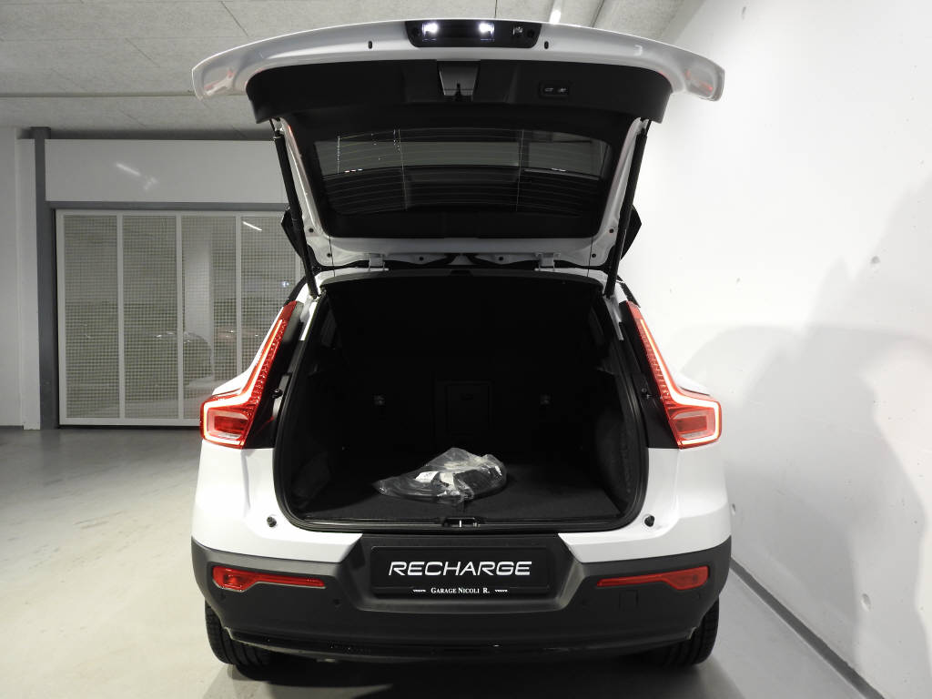 VOLVO EX40 Twin Ultra AWD-image-4