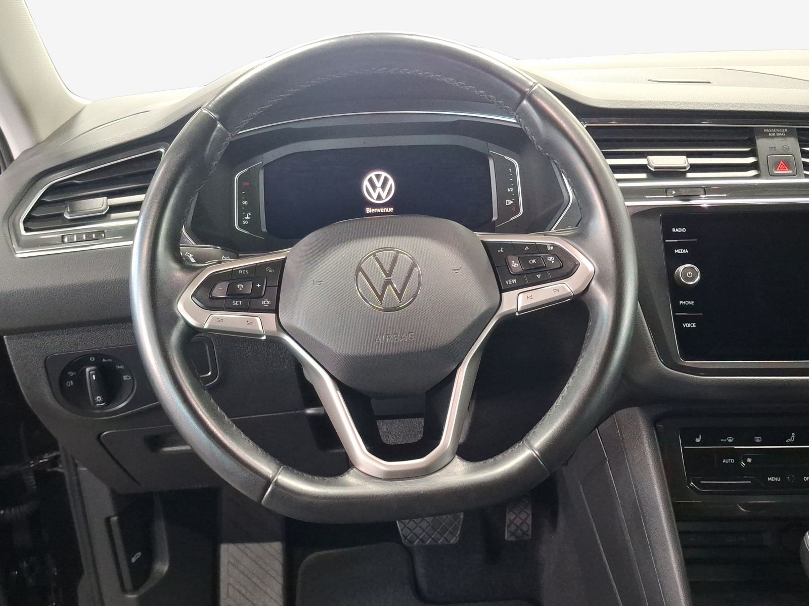 VW Tiguan 2.0 TDI SCR Life 4Motion DSG-image-9
