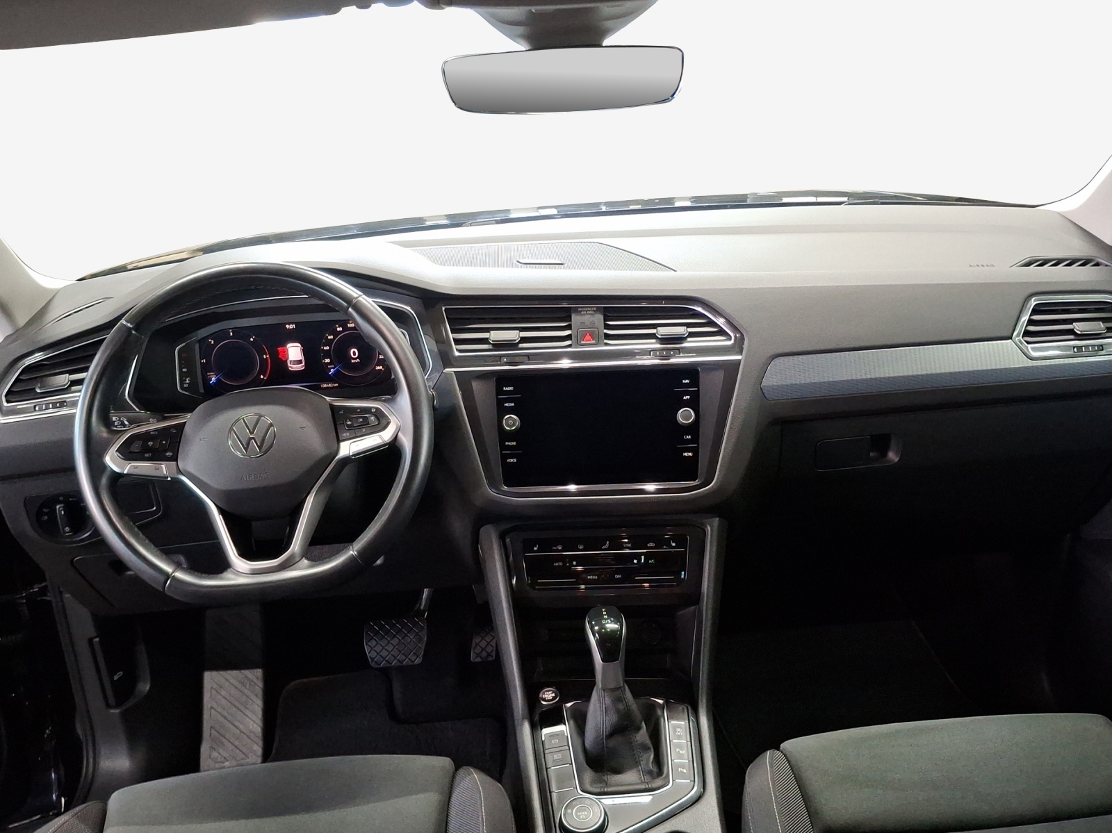VW Tiguan 2.0 TDI SCR Life 4Motion DSG-image-8