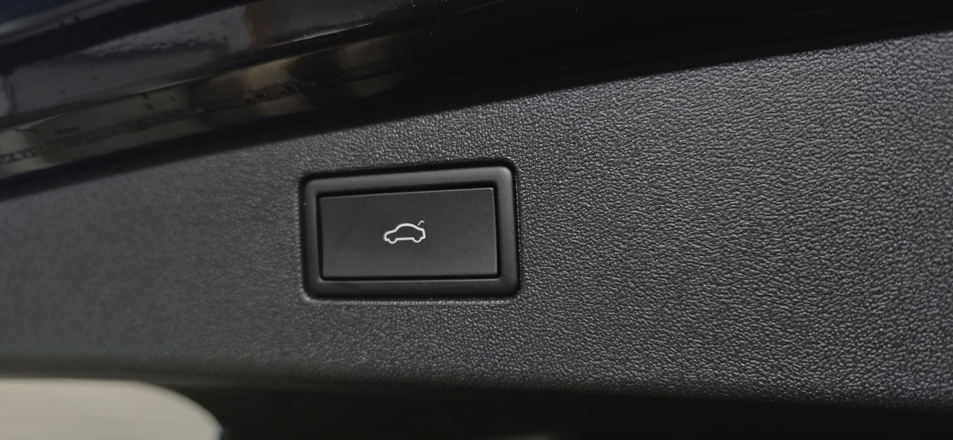 VW Tiguan 2.0 TSI DSG R-Line 4Motion-image-30
