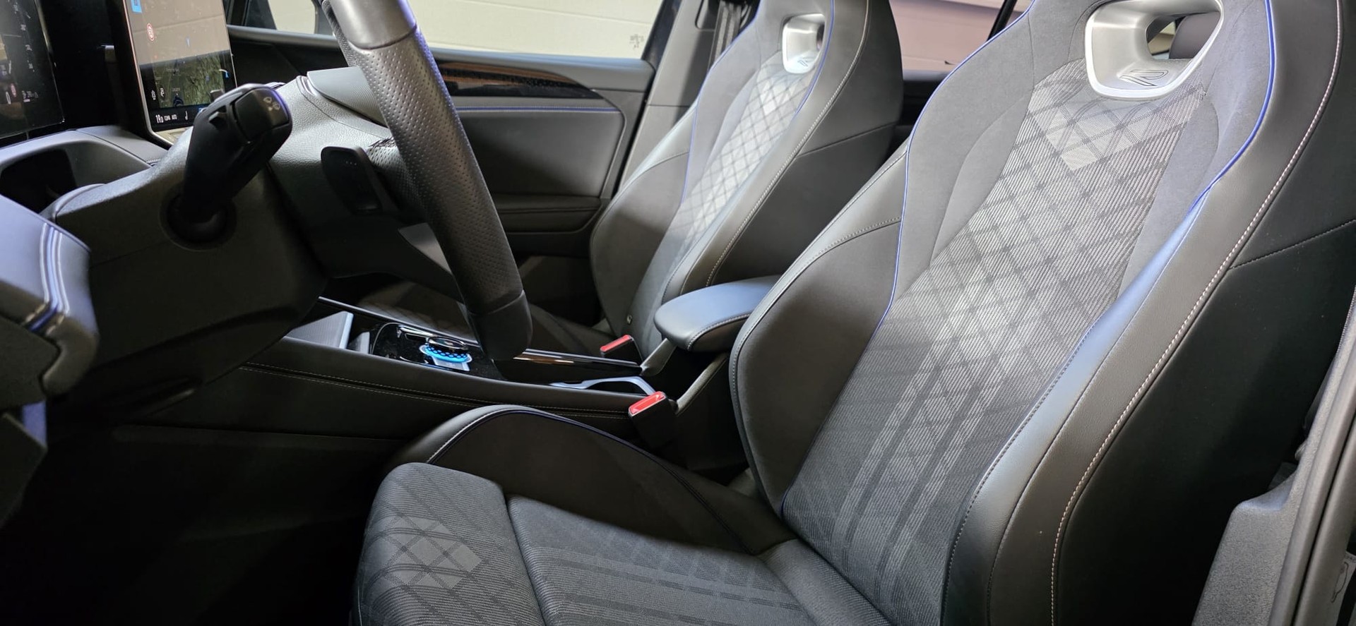 VW Tiguan 2.0 TSI DSG R-Line 4Motion-image-9