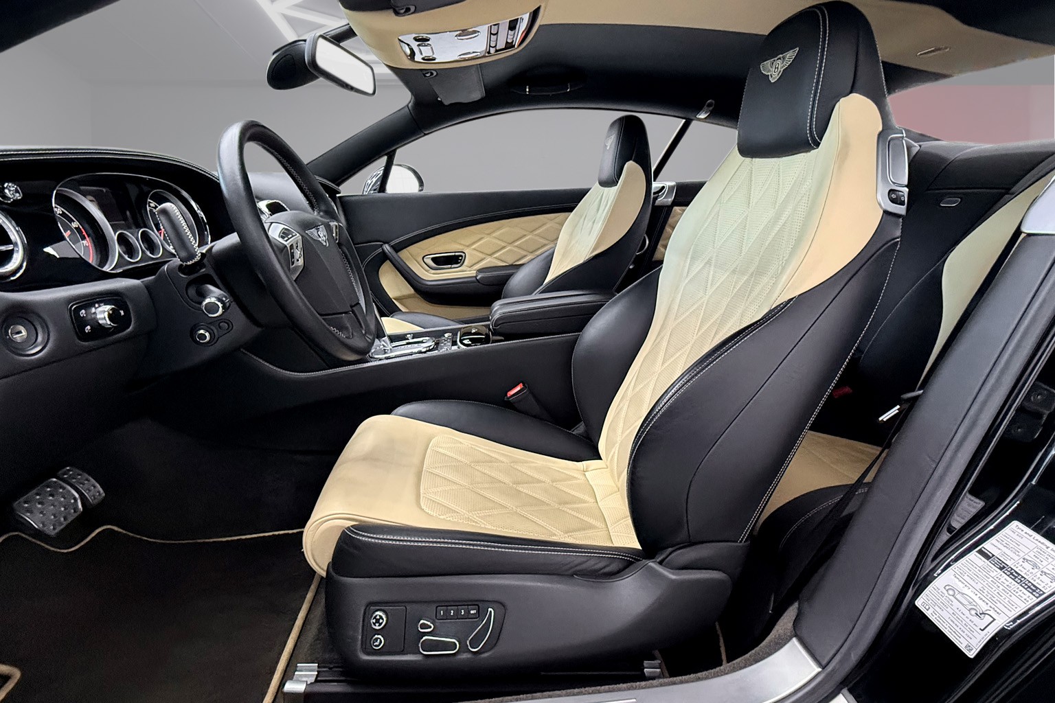 BENTLEY Continental GT 4.0 V8 S inkl. Garantie-image-16