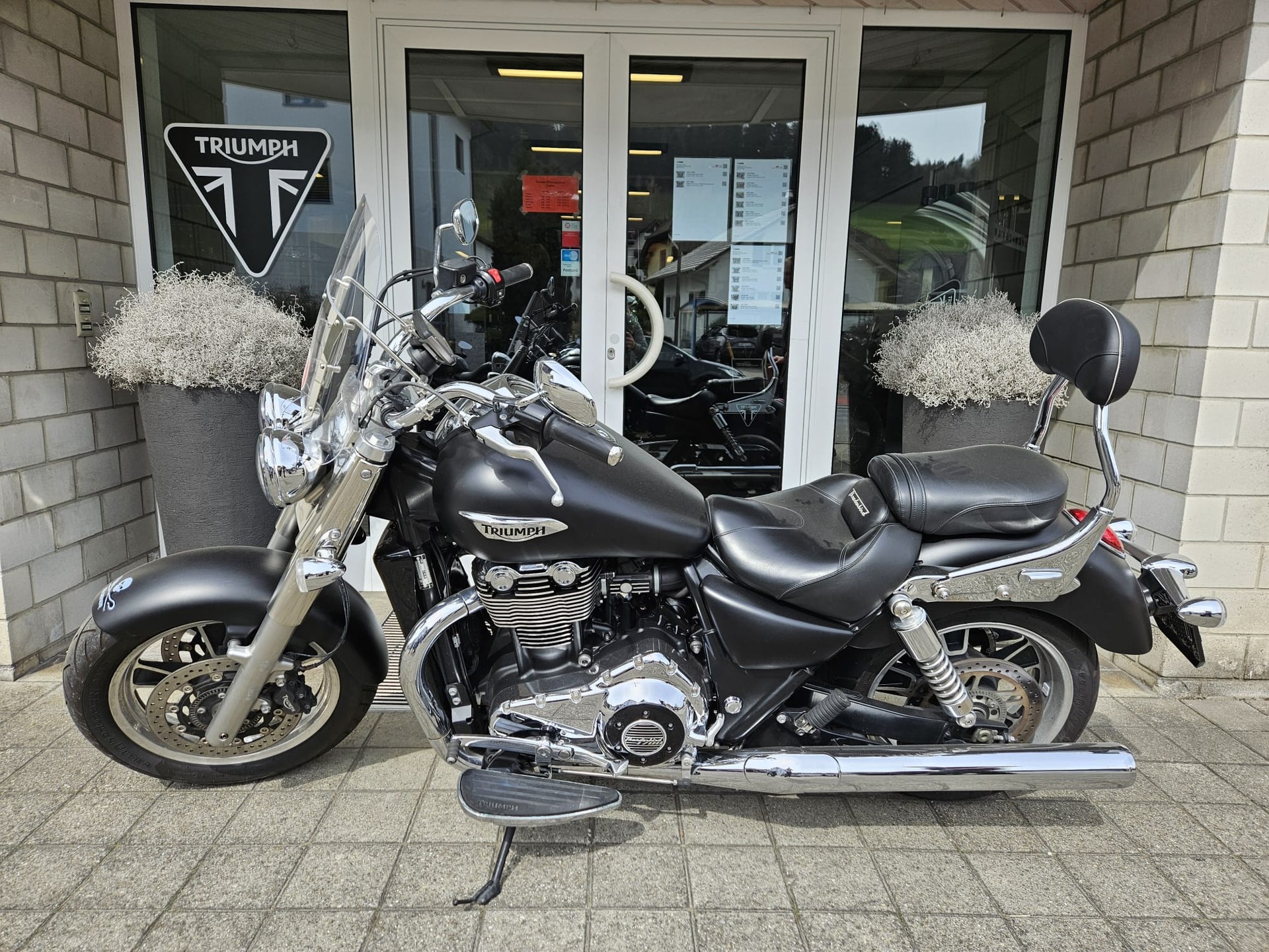 TRIUMPH Thunderbird Commander 1700 ABS-showroom-element-3