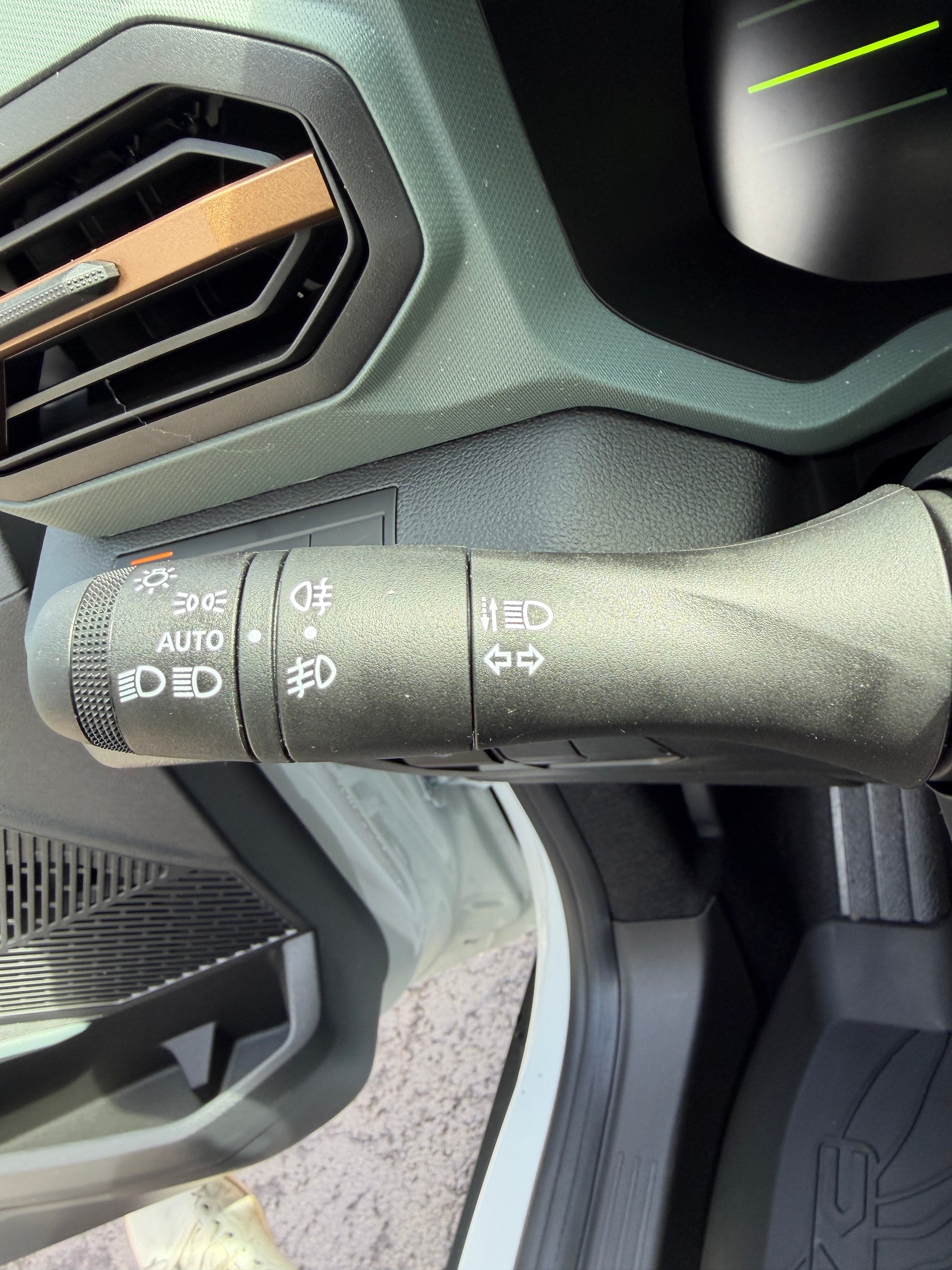 DACIA Duster HEV 155 Extreme-image-15