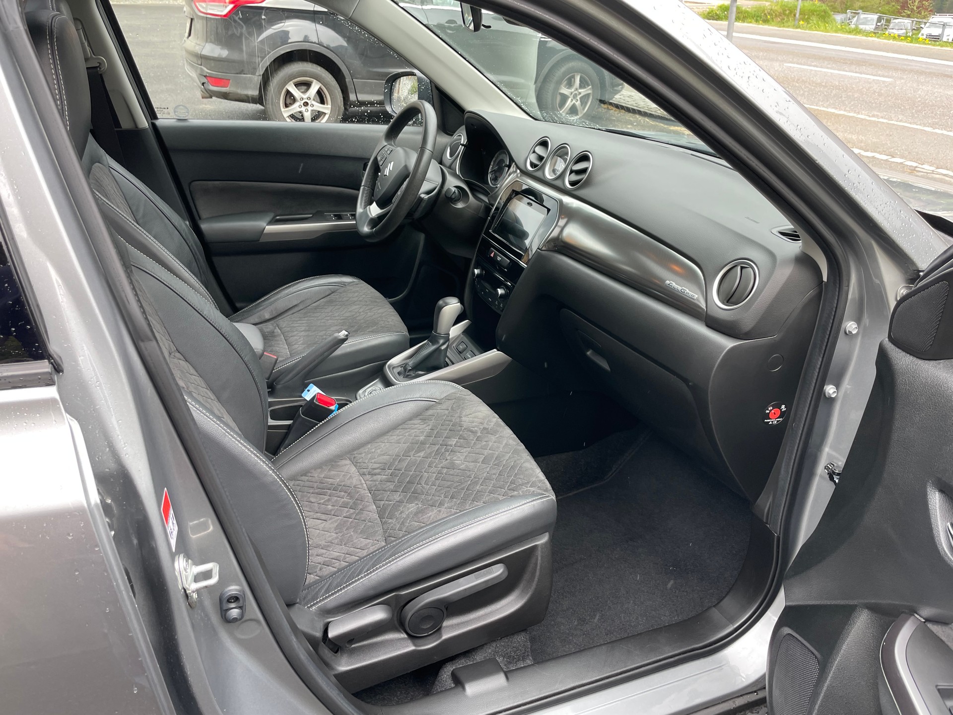 SUZUKI Vitara 1.4 Boosterjet Compact Top Automatic-image-8