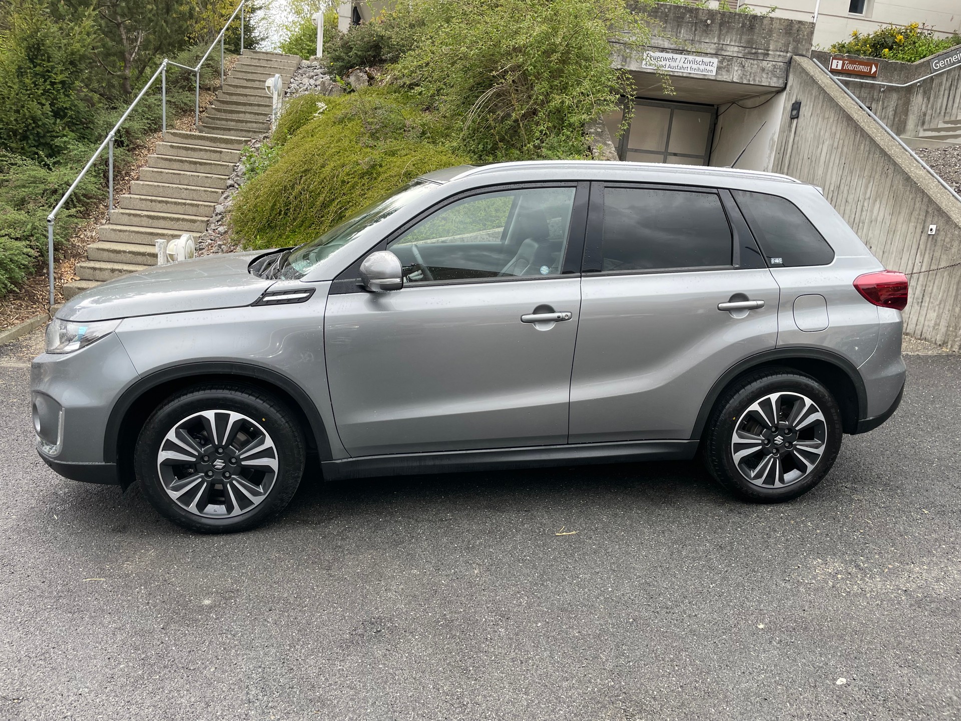 SUZUKI Vitara 1.4 Boosterjet Compact Top Automatic-image-2