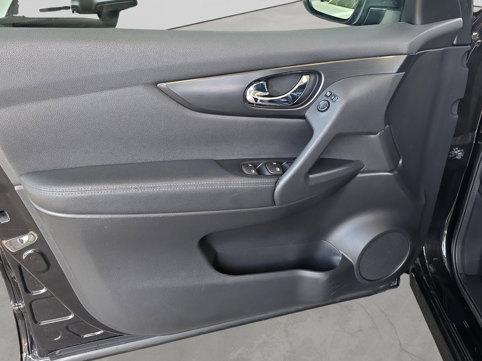 NISSAN Qashqai 1.7 dCi N-Tec 4x4-image-11