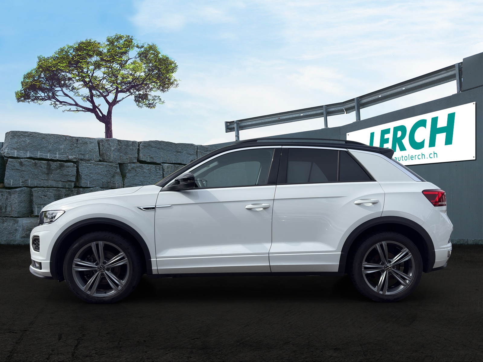 VW T-Roc 2.0 TSI Sport DSG 4Motion-image-2