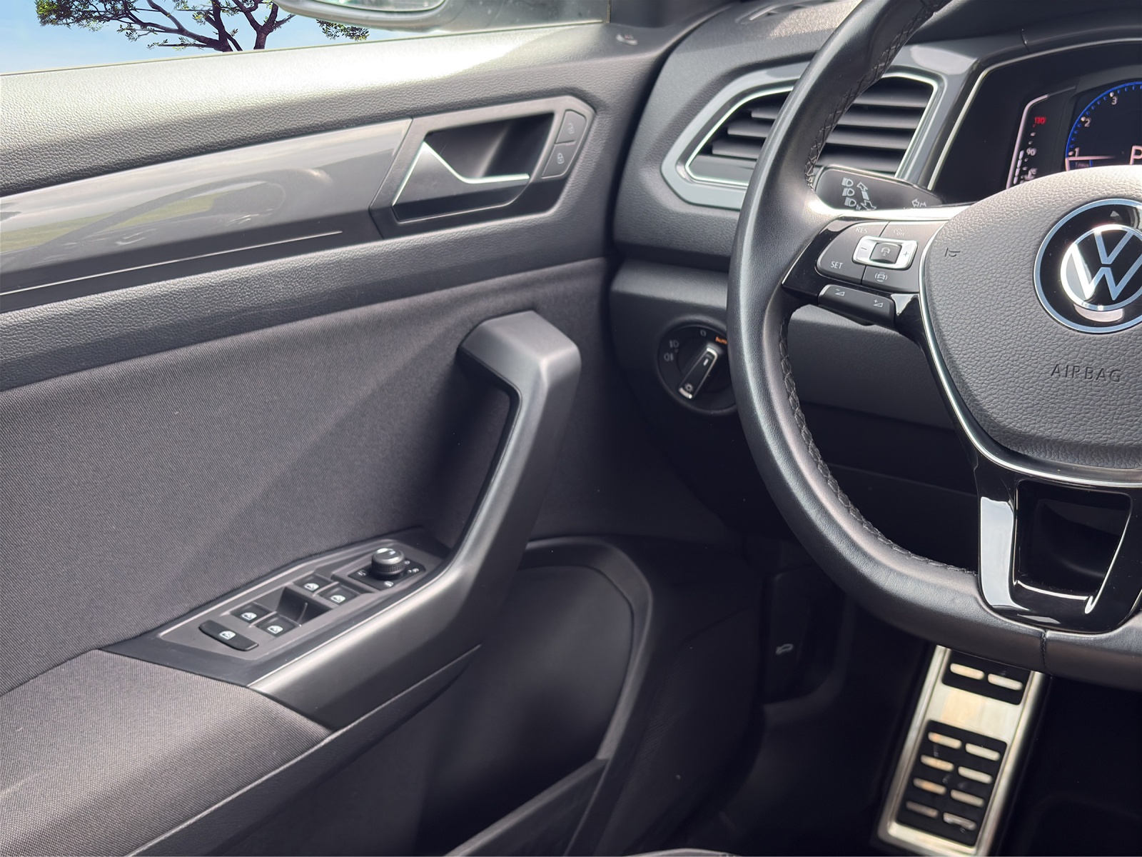 VW T-Roc 2.0 TSI Sport DSG 4Motion-image-13