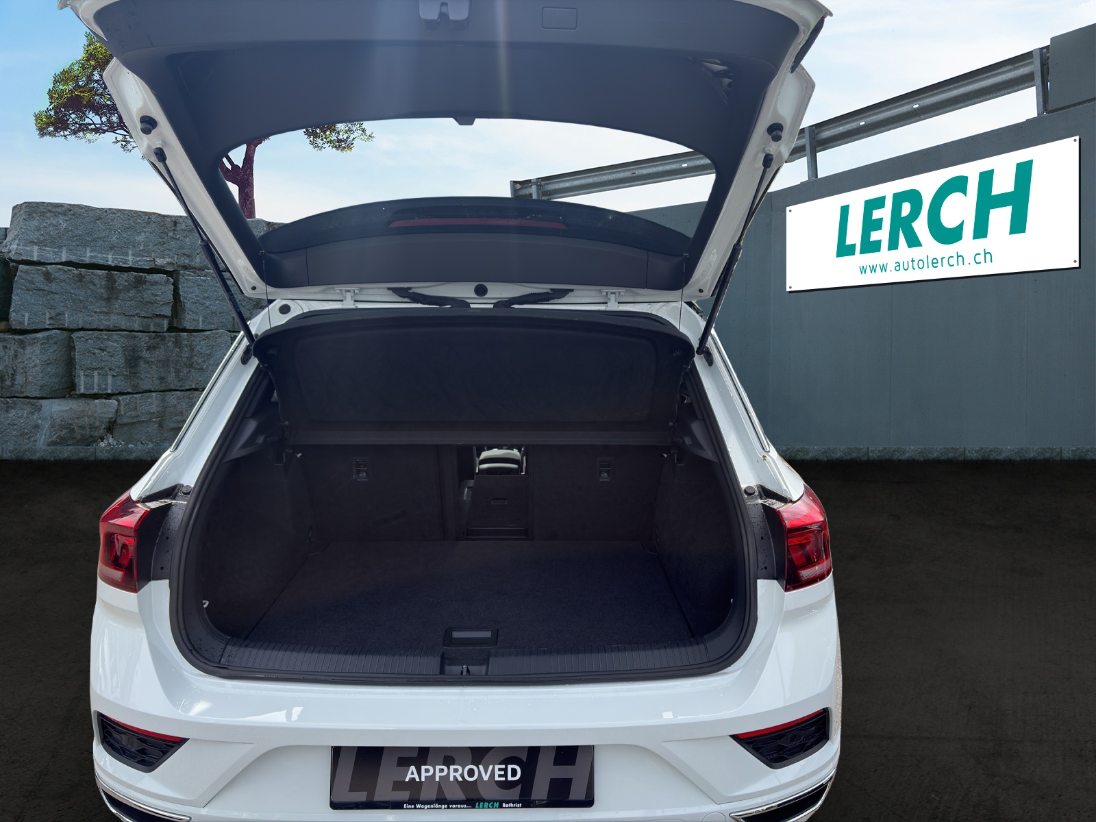 VW T-Roc 2.0 TSI Sport DSG 4Motion-image-5