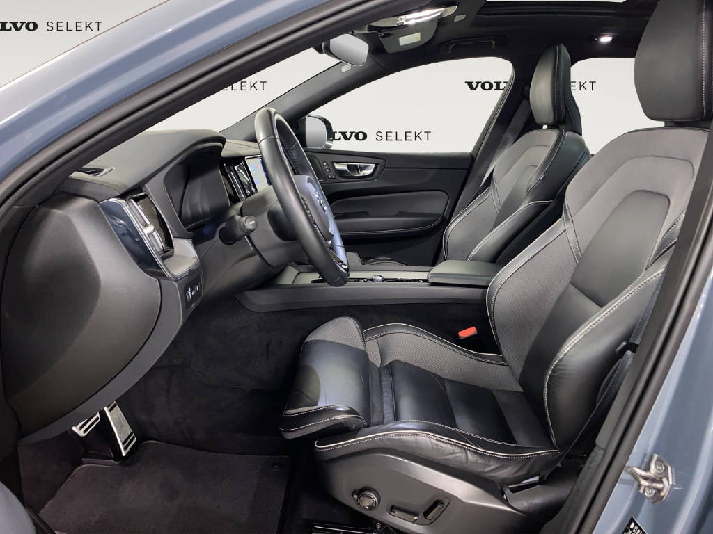 VOLVO XC60 2.0 T6 TE R-Design eAWD-image-5