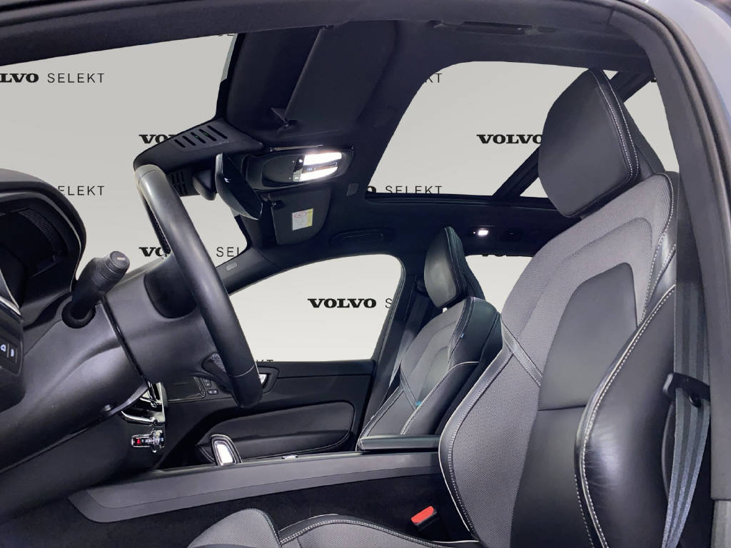 VOLVO XC60 2.0 T6 TE R-Design eAWD-image-6