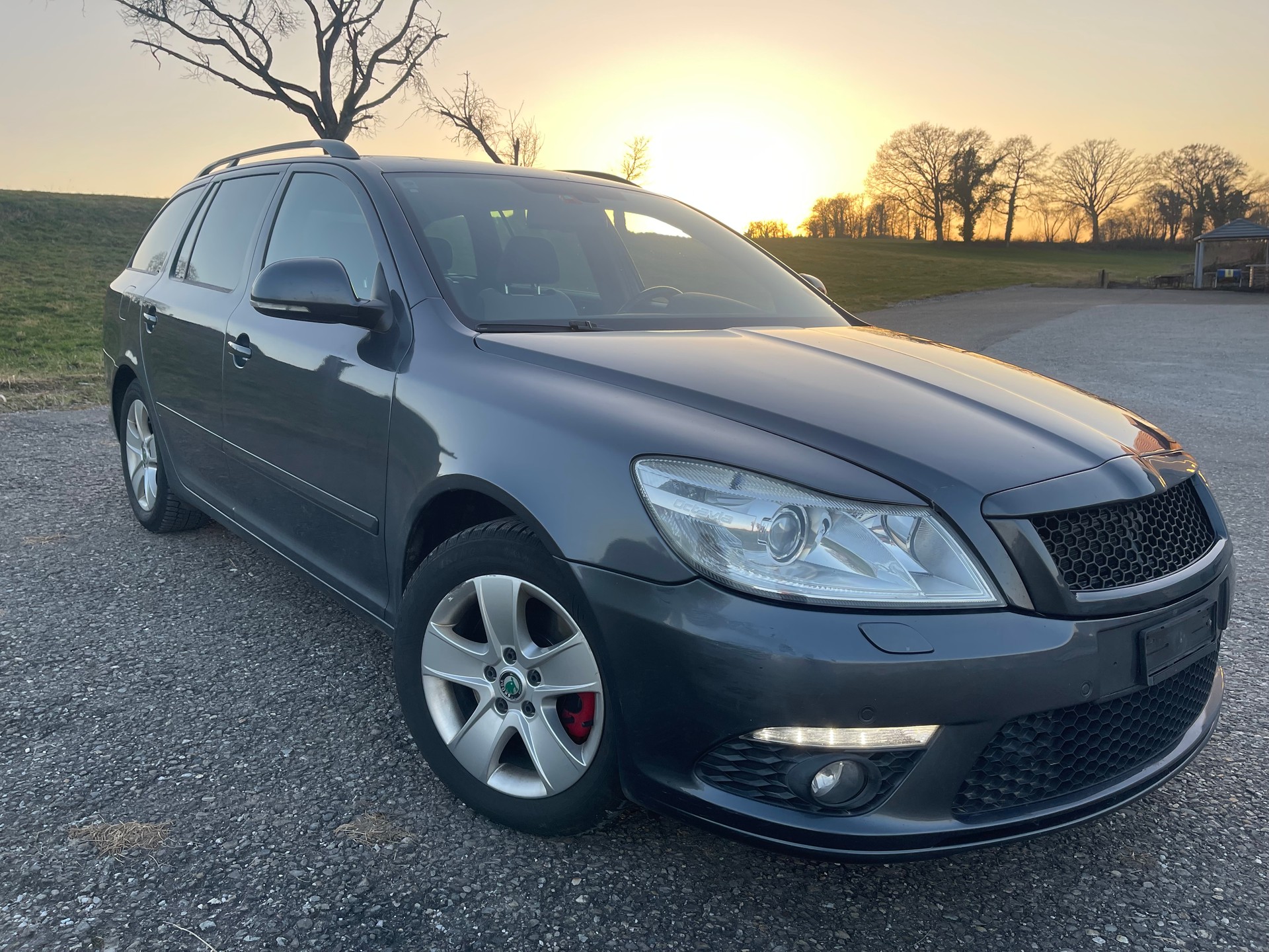 SKODA Octavia Combi 2.0 TDI RS DSG-image-1