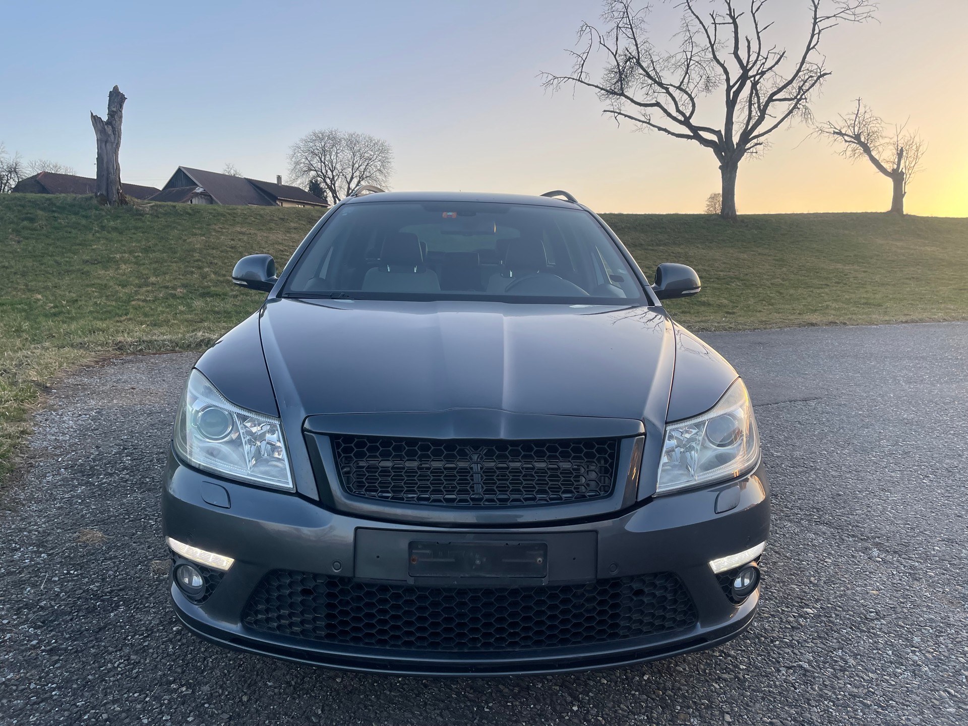 SKODA Octavia Combi 2.0 TDI RS DSG-image-2