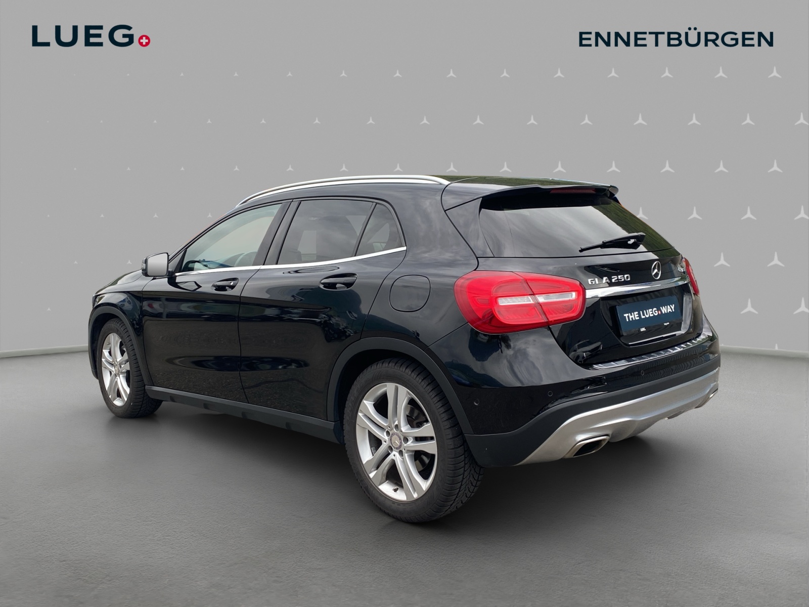 MERCEDES-BENZ GLA 250 Urban 4Matic 7G-DCT-image-2