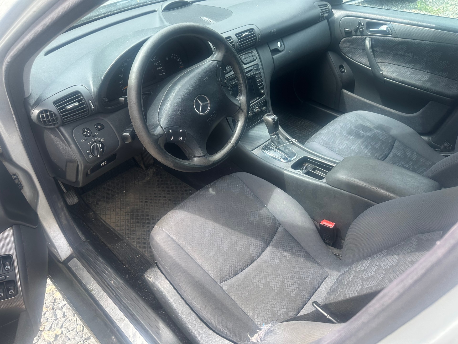 MERCEDES-BENZ C 320 Avantgarde Automatic-image-6