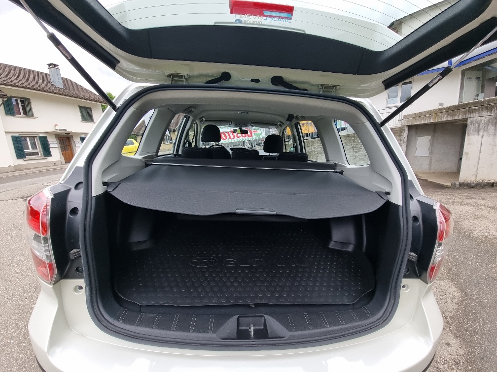 SUBARU Forester 2.0i Advantage Lineartronic-image-6