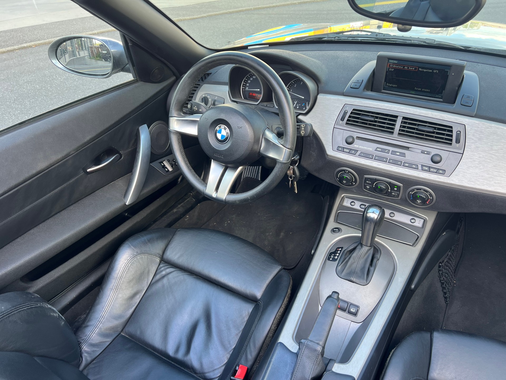 BMW Z4 3.0i Roadster-image-13
