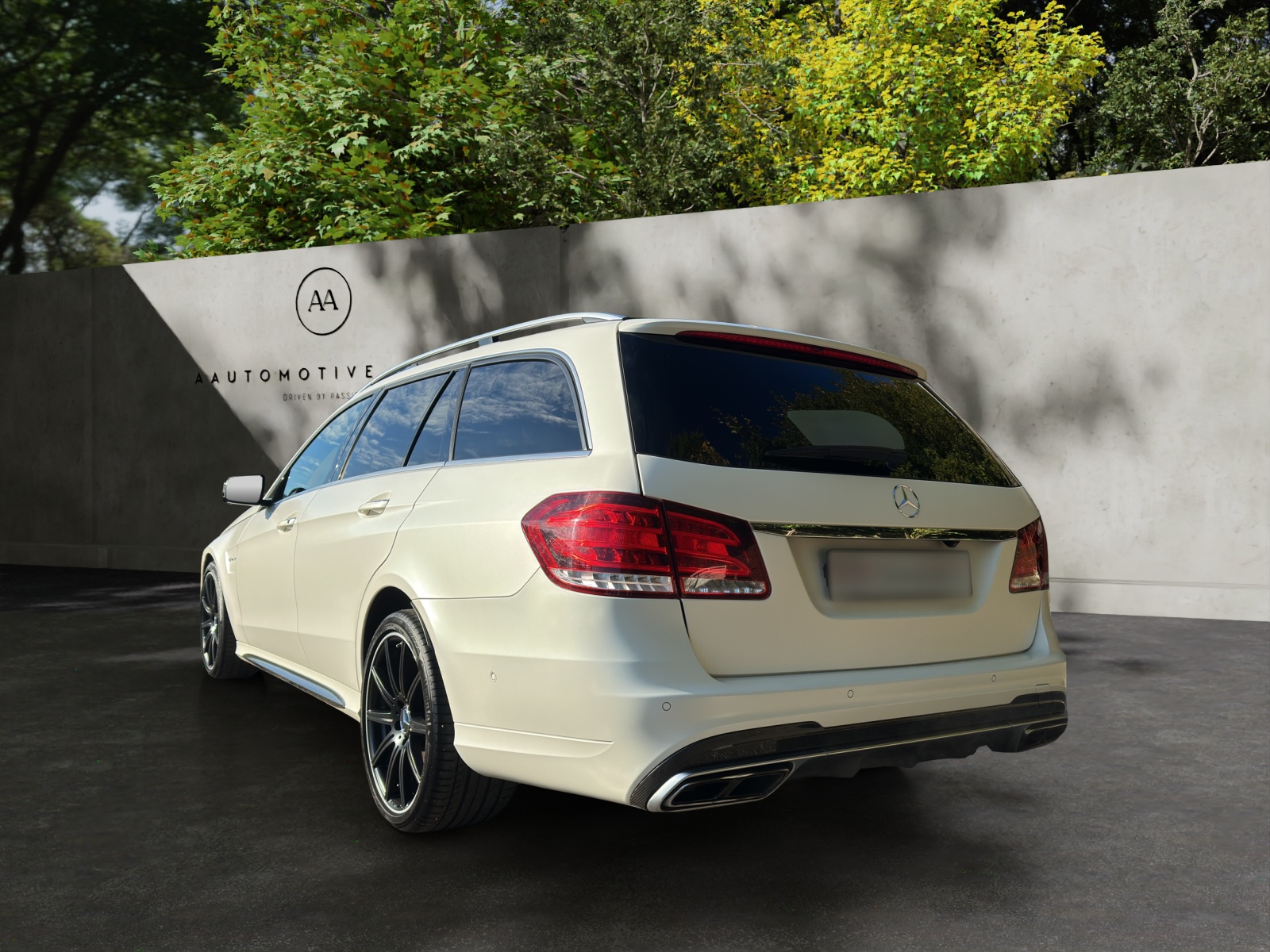 MERCEDES-BENZ E 63 AMG S 4Matic Speedshift-showroom-element-3