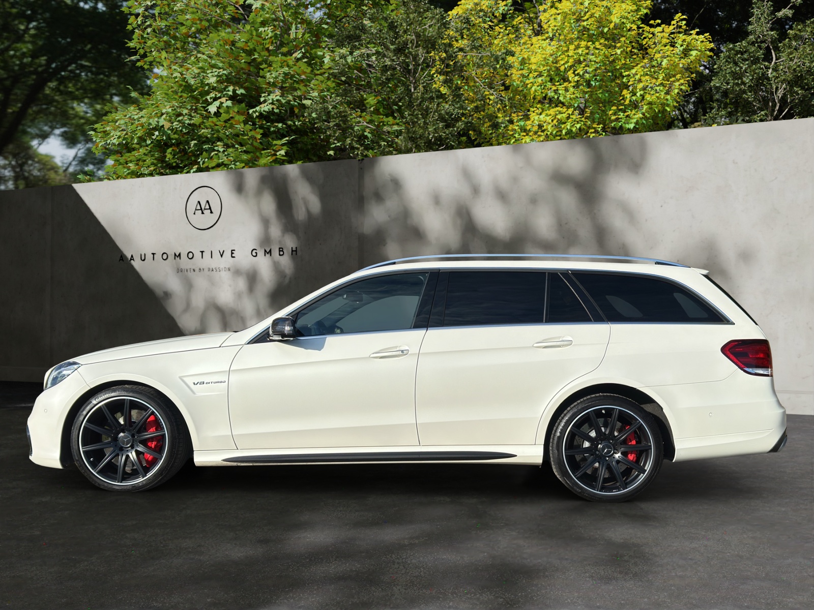 MERCEDES-BENZ E 63 AMG S 4Matic Speedshift-showroom-element-2