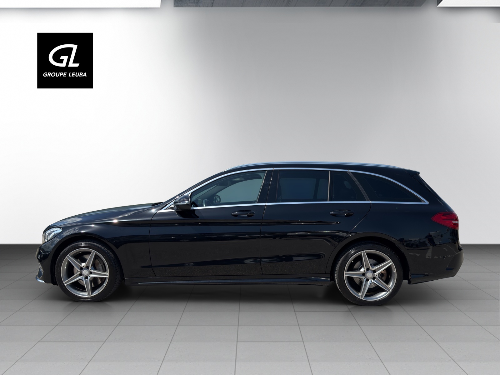 MERCEDES-BENZ C 250 d Swiss Star AMG 4M-image-4