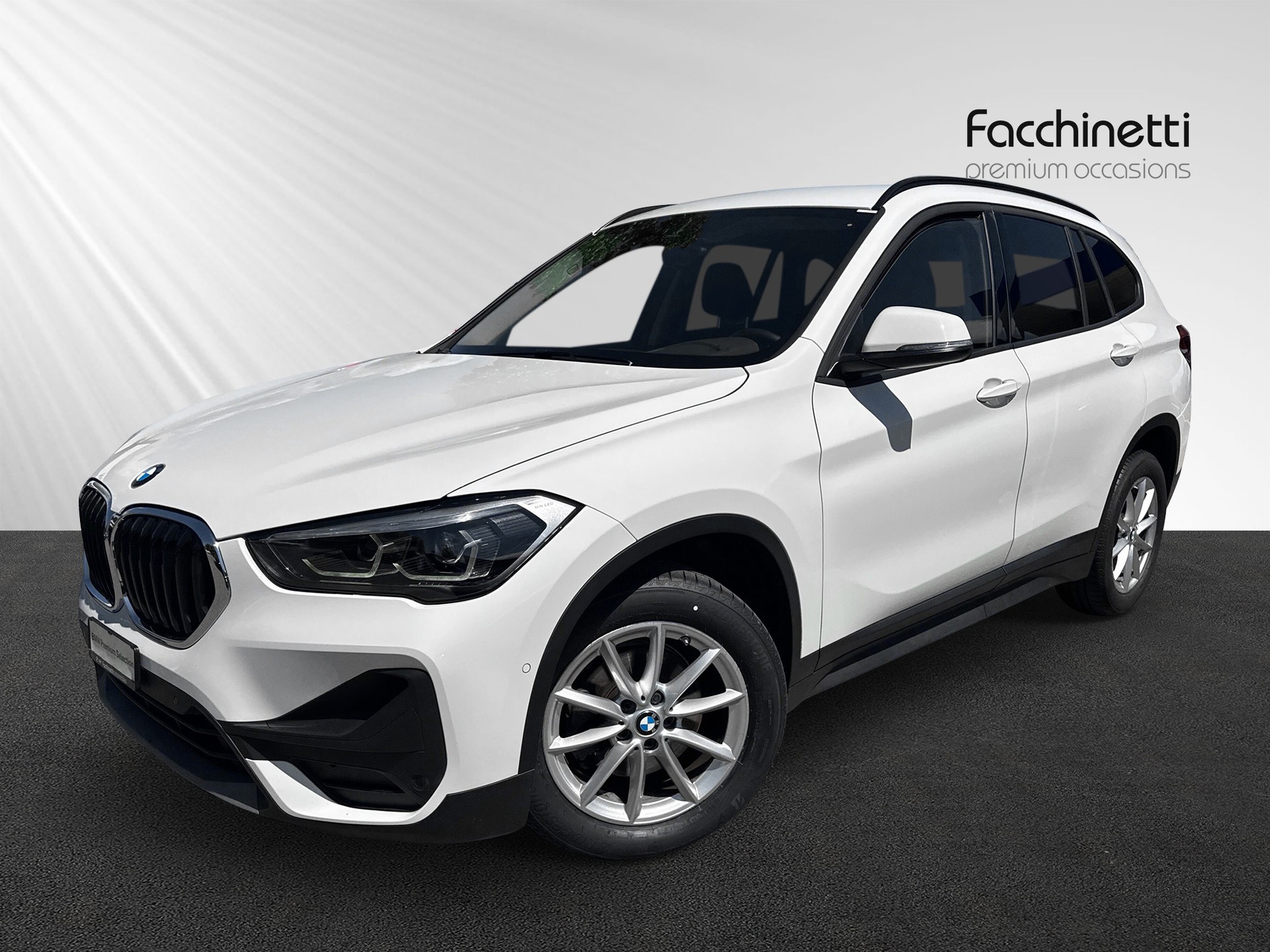 BMW X1 sDrive 18i Essential Edition Steptronic DSK-image-0