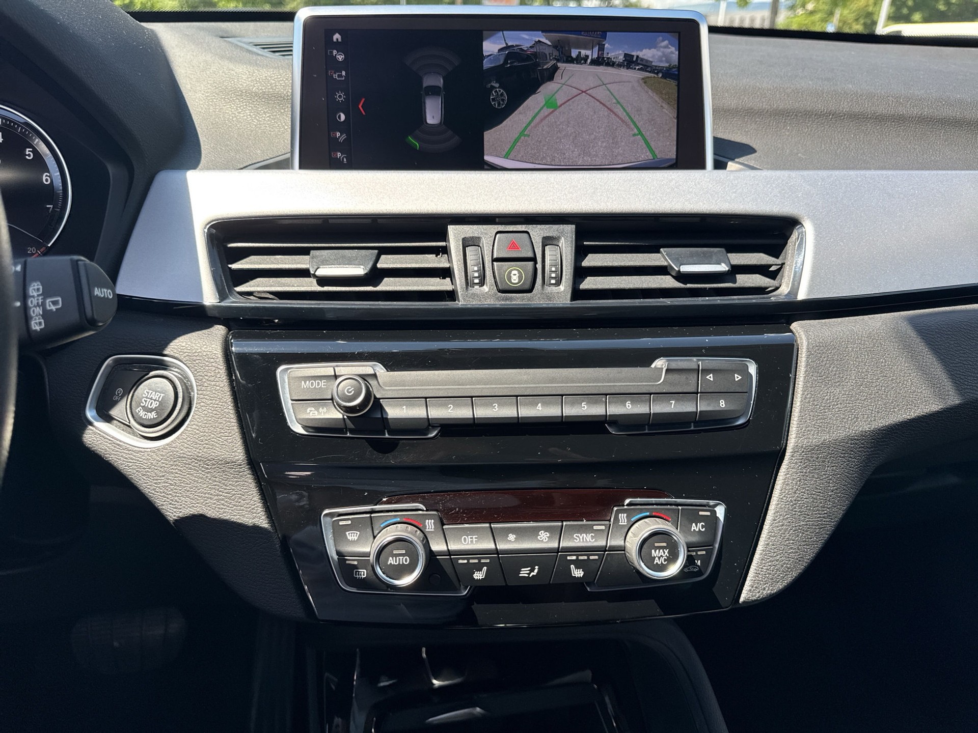 BMW X1 sDrive 18i Essential Edition Steptronic DSK-image-10