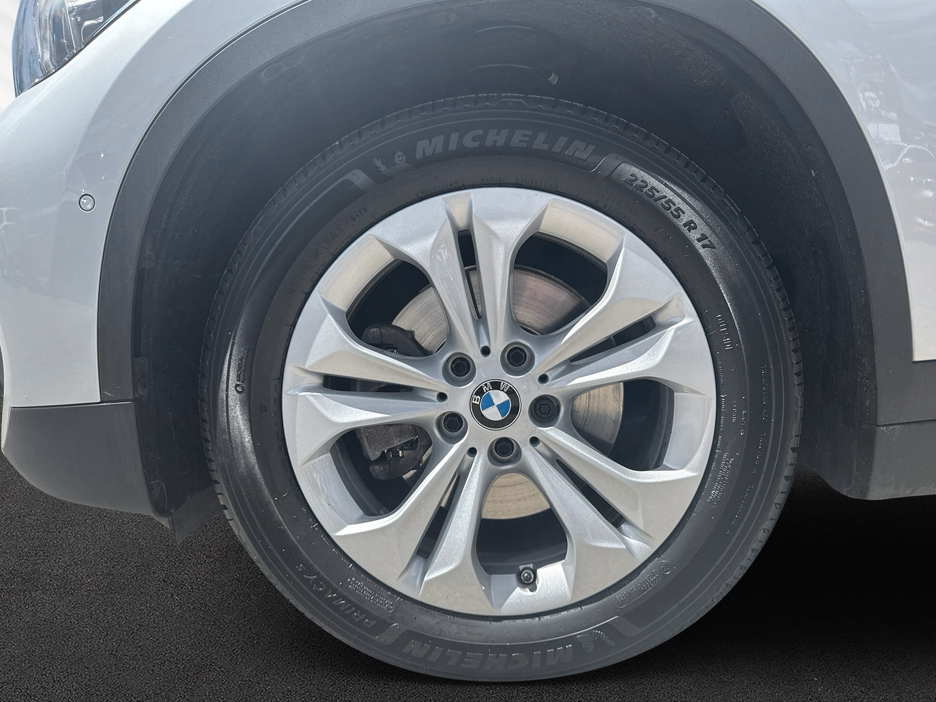 BMW X1 sDrive 18i Essential Edition Steptronic DSK-image-8
