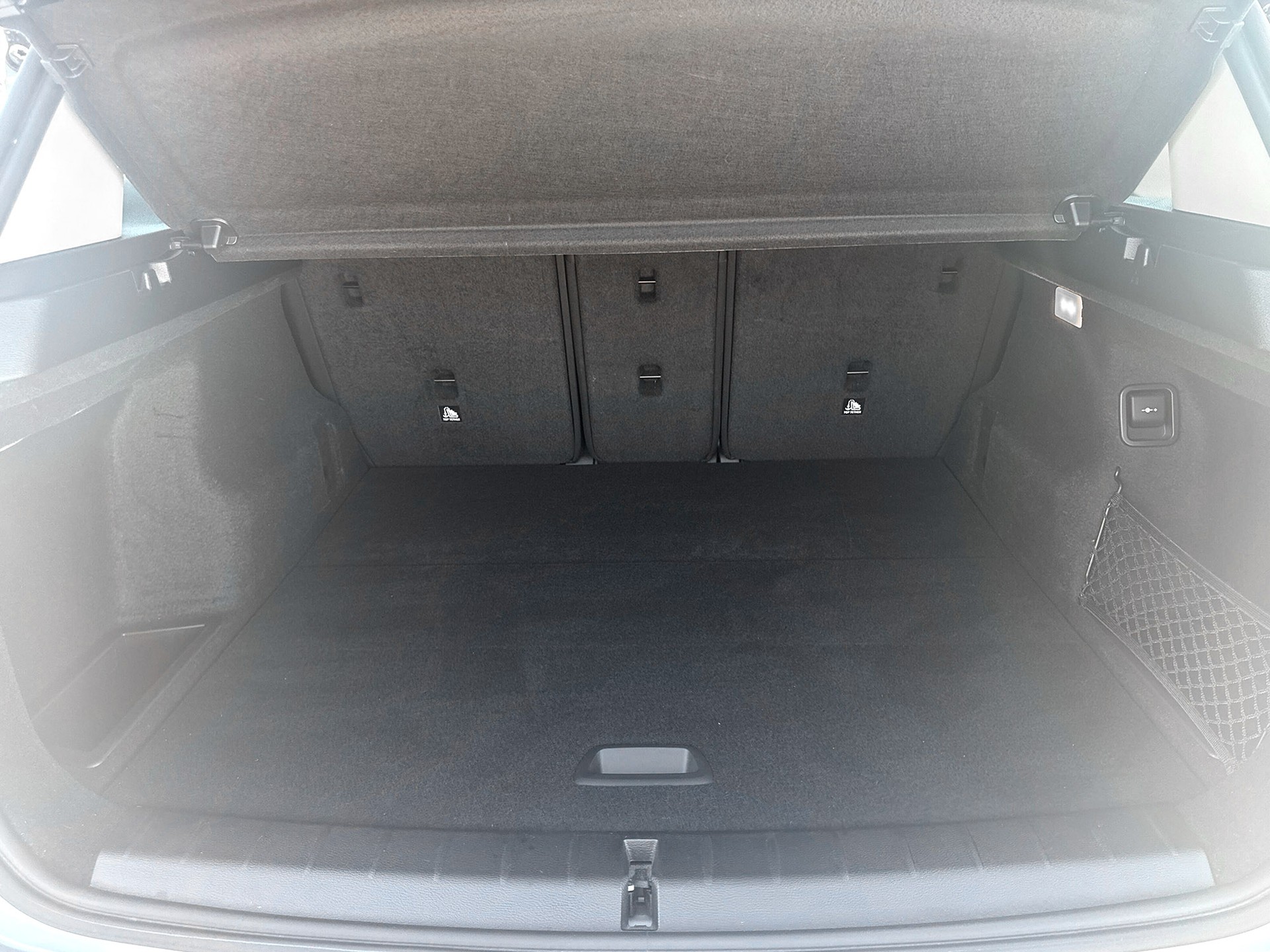 BMW X1 sDrive 18i Essential Edition Steptronic DSK-image-7
