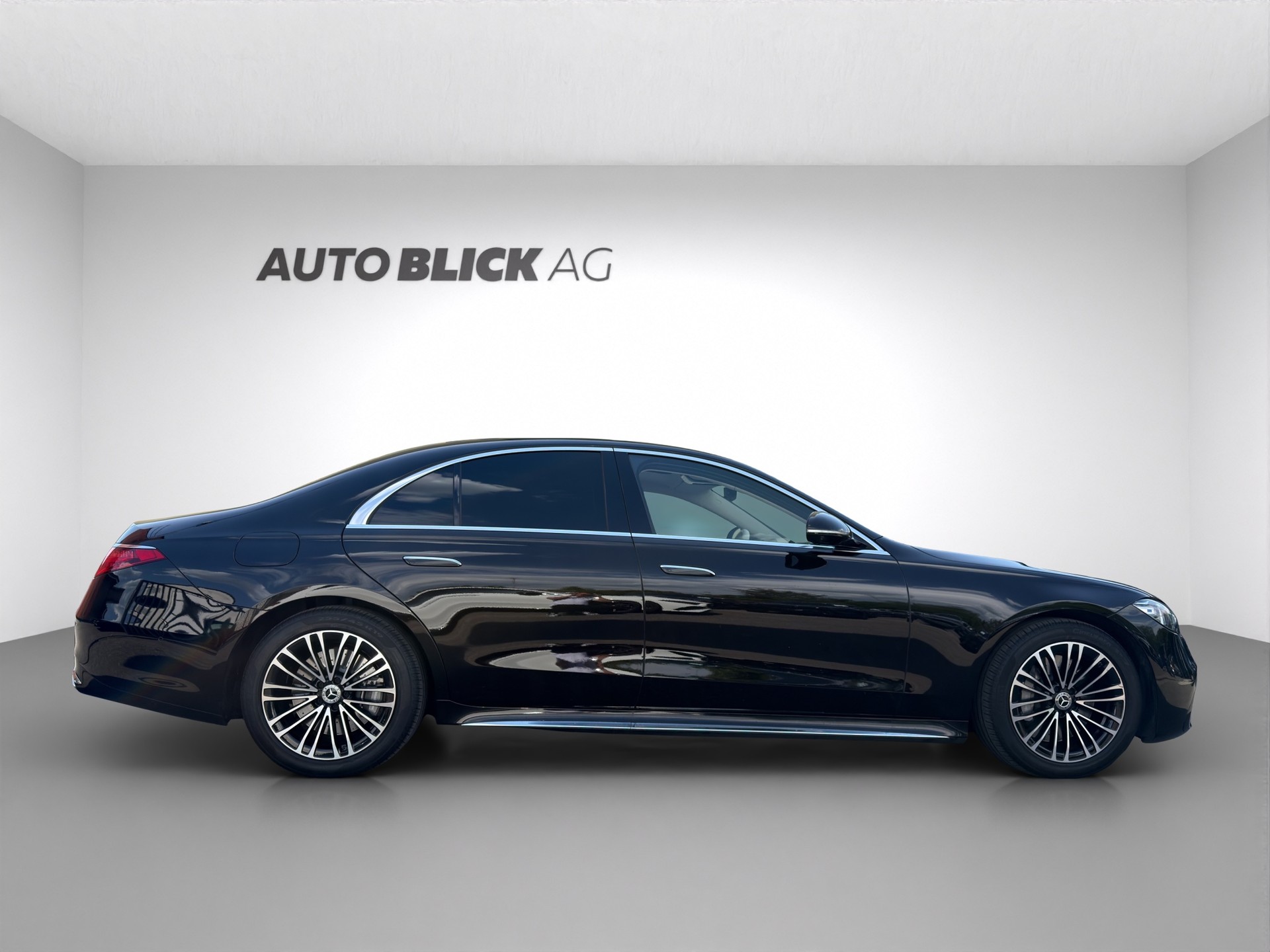 MERCEDES-BENZ S 580 4Matic AMG Line 9G-Tronic-showroom-element-3