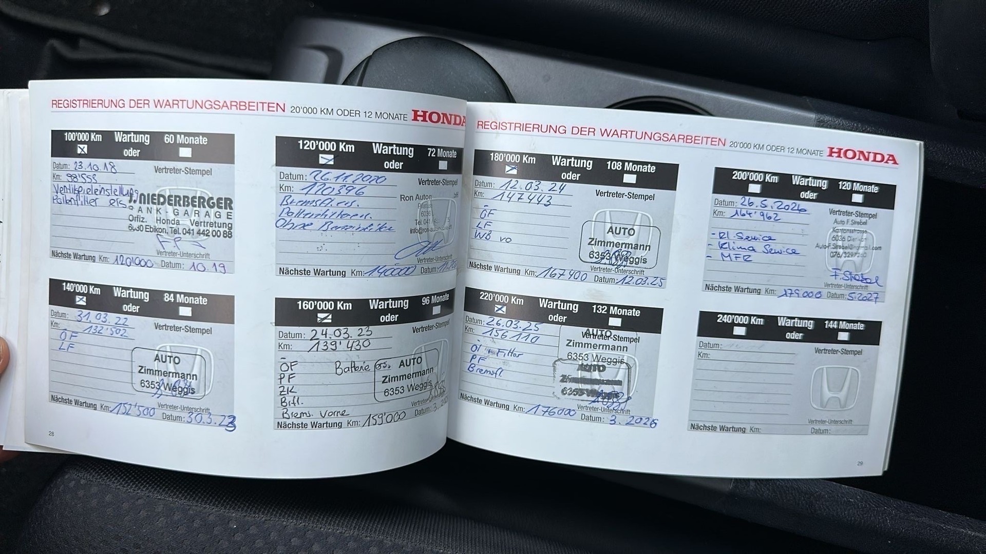 HONDA CR-V-image-11