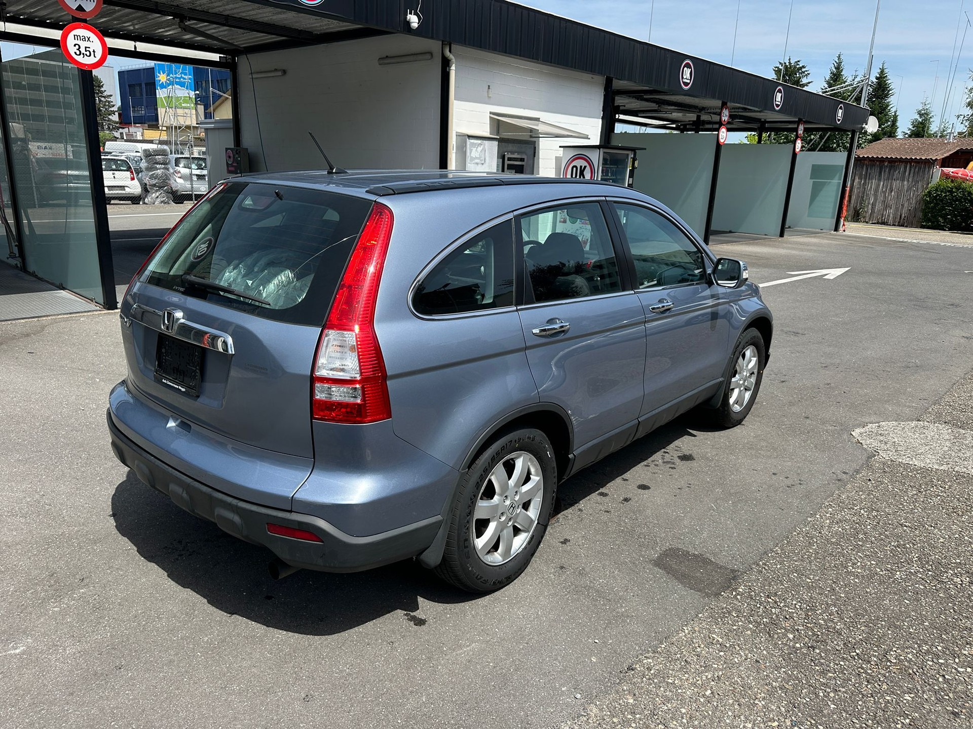 HONDA CR-V-image-4