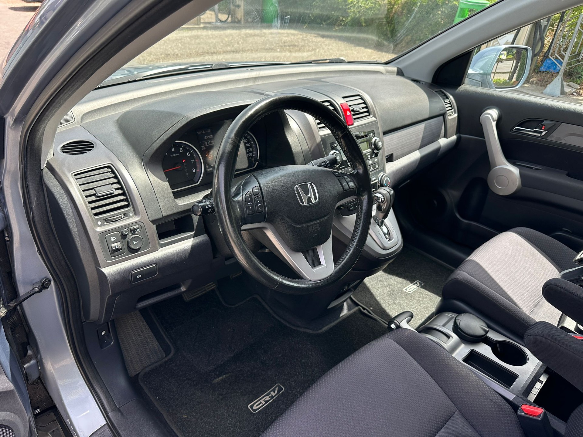 HONDA CR-V-image-8