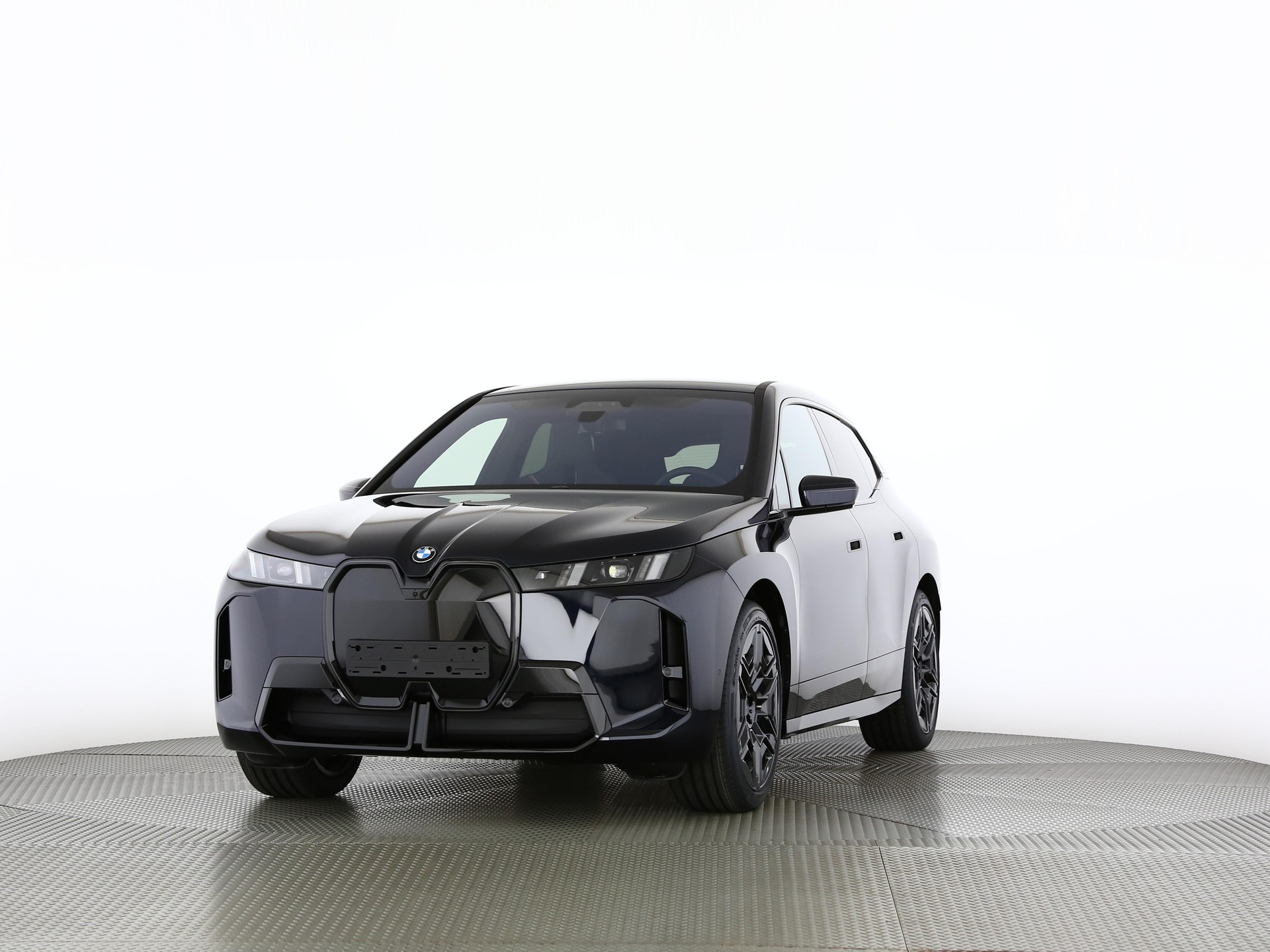 BMW iX xDrive60-image-0