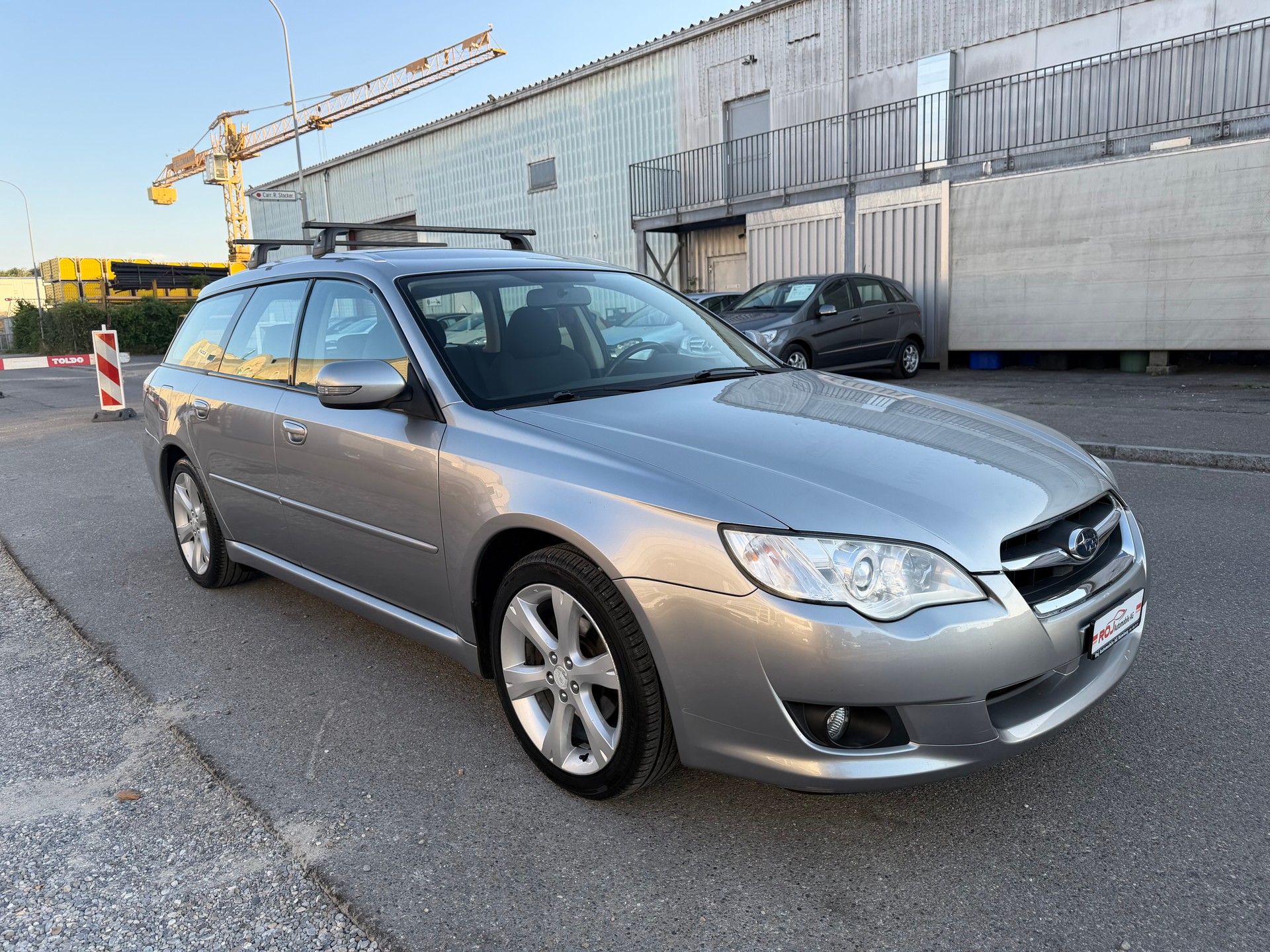 SUBARU Legacy 2.0R AWD Swiss Automatic-image-3