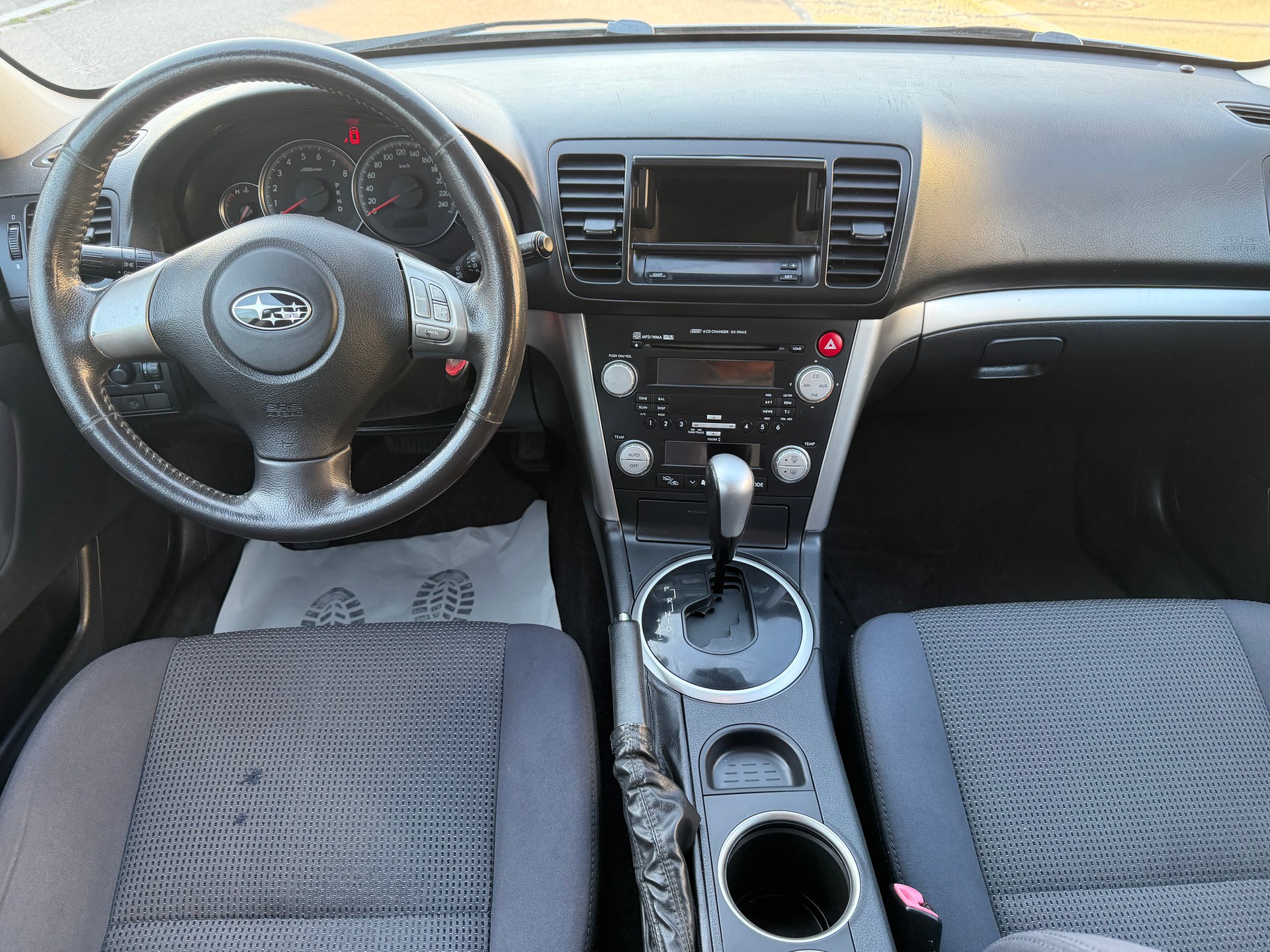 SUBARU Legacy 2.0R AWD Swiss Automatic-image-9