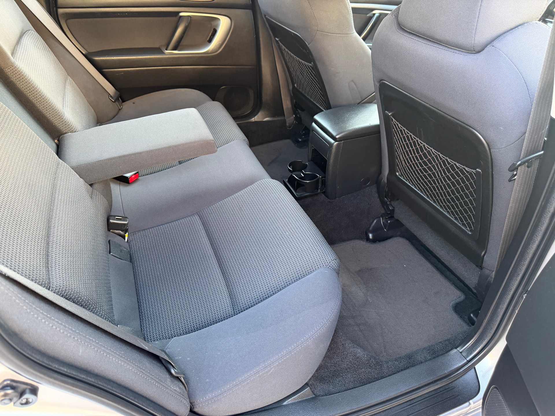 SUBARU Legacy 2.0R AWD Swiss Automatic-image-11