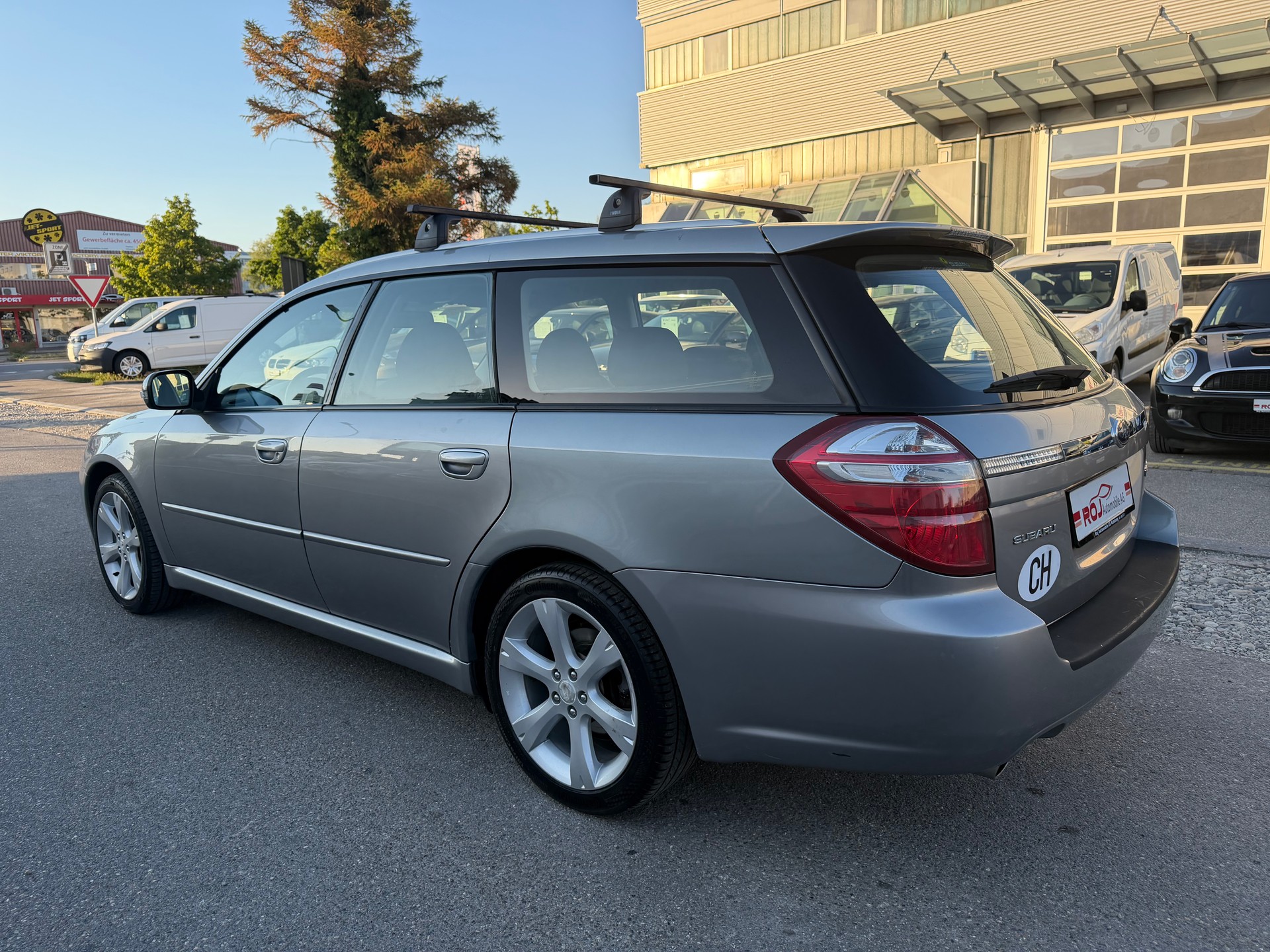 SUBARU Legacy 2.0R AWD Swiss Automatic-image-6