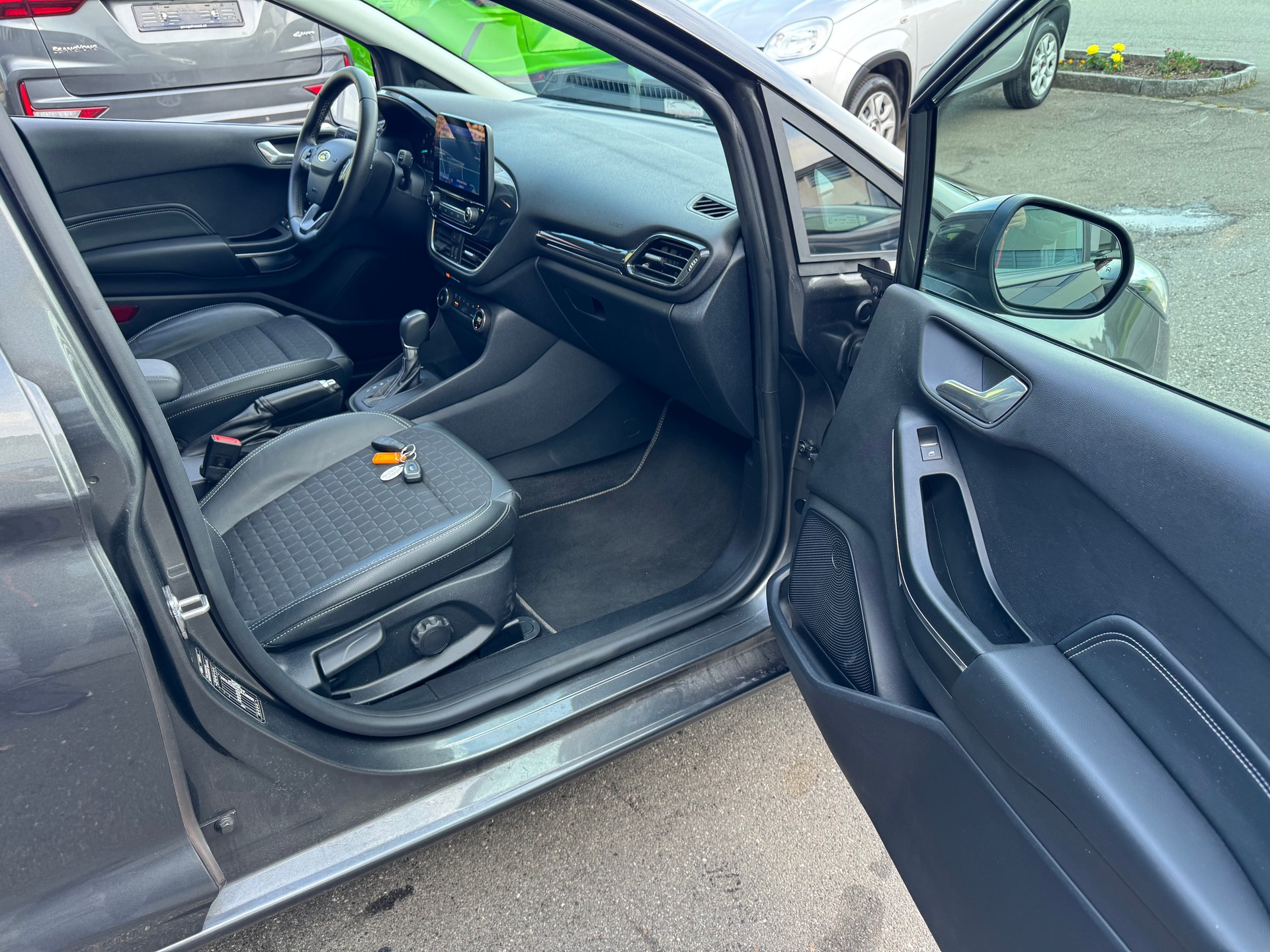 FORD Fiesta 1.0 SCTi Titanium Automat-image-14