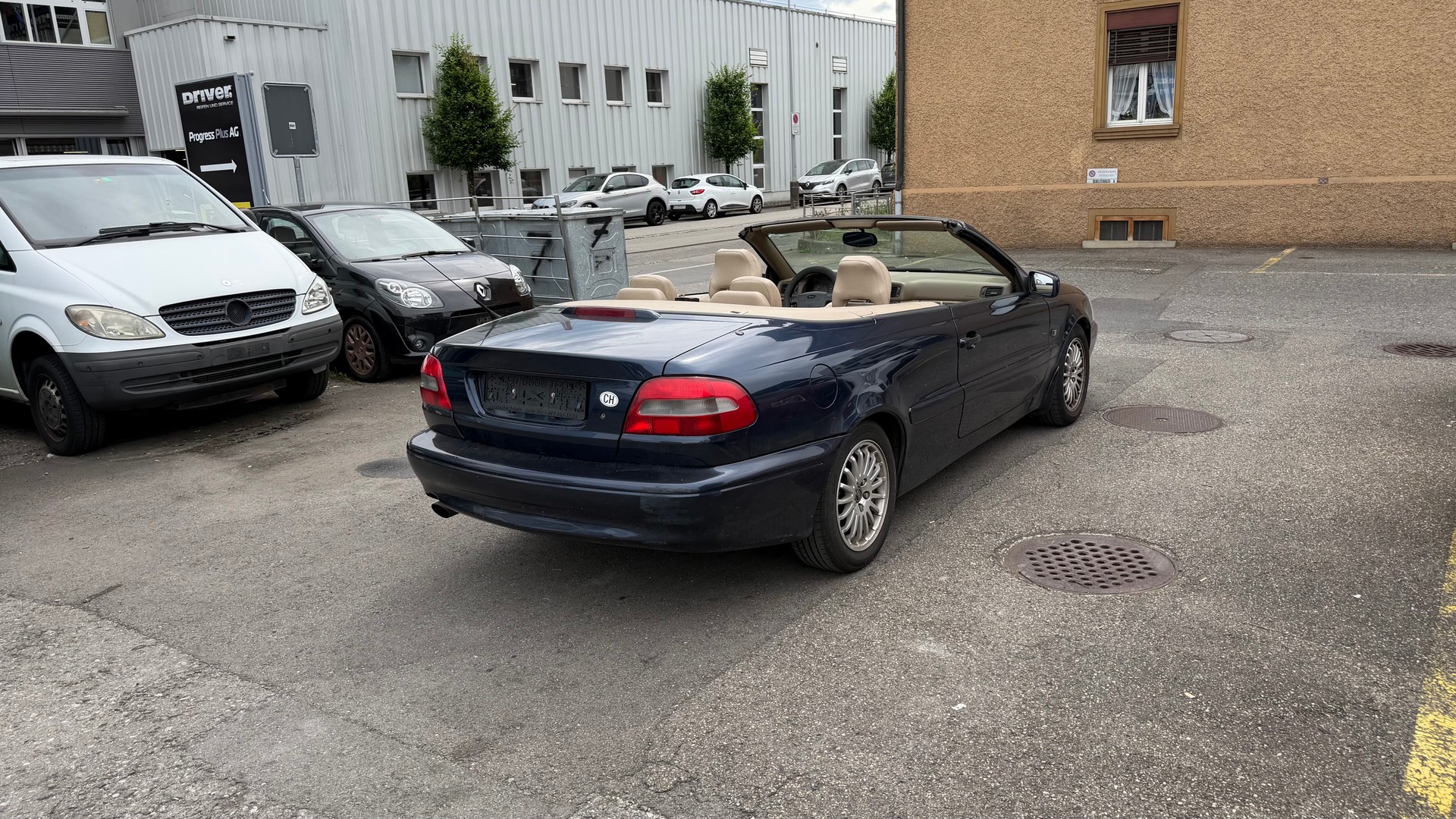 VOLVO C70 Cabriolet 2.0T-image-2