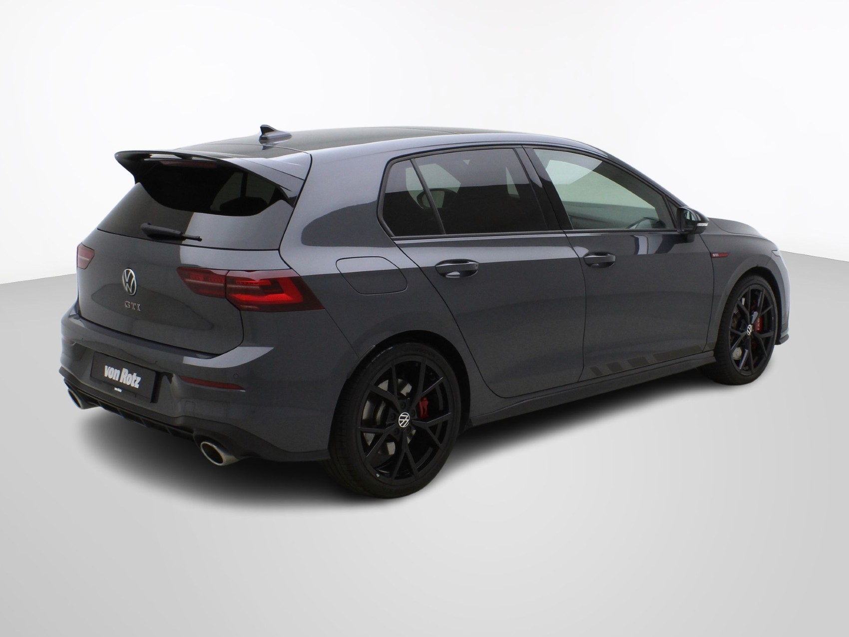 VW Golf 8 2.0 TSI DSG GTI Clubsport Black Style-image-4