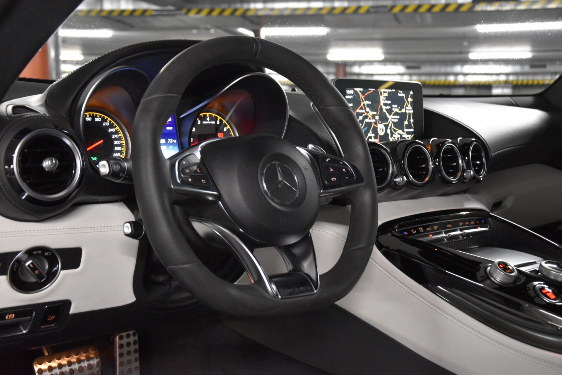MERCEDES-BENZ AMG GT S Speedshift DCT-image-13