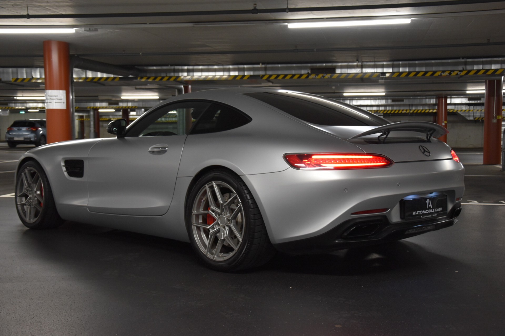 MERCEDES-BENZ AMG GT S Speedshift DCT-image-6