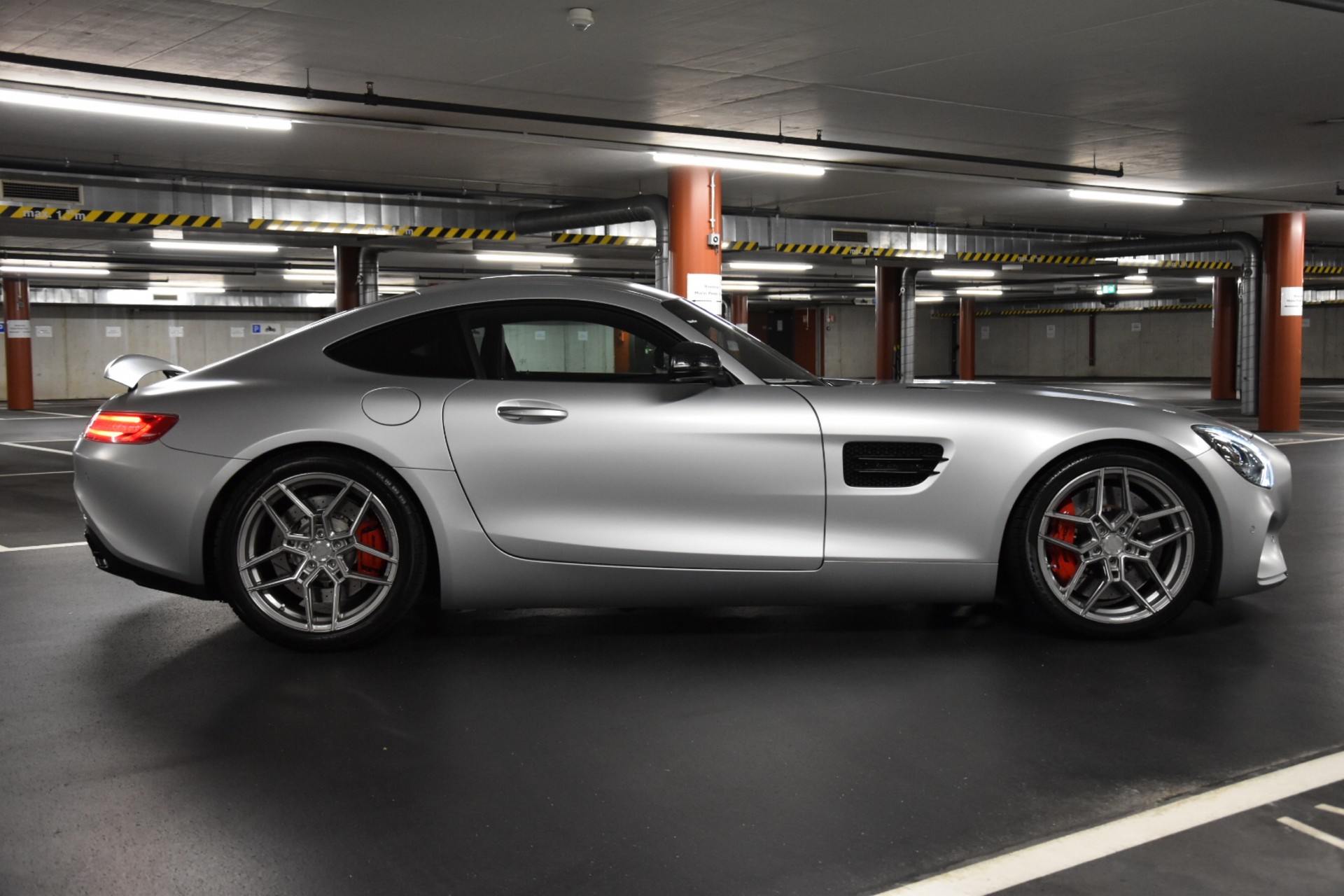 MERCEDES-BENZ AMG GT S Speedshift DCT-image-10