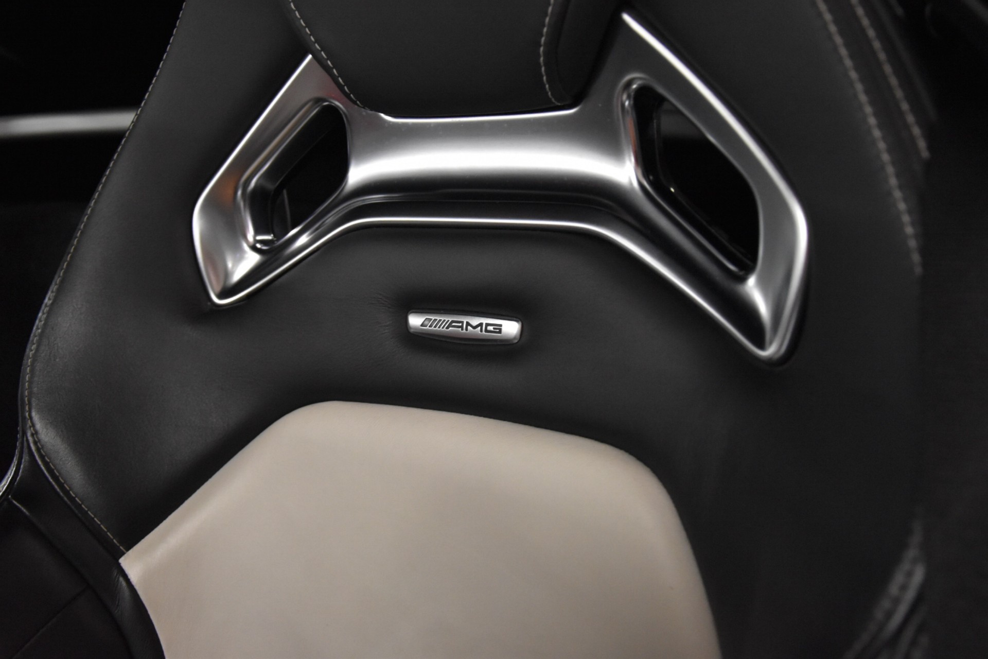 MERCEDES-BENZ AMG GT S Speedshift DCT-image-16