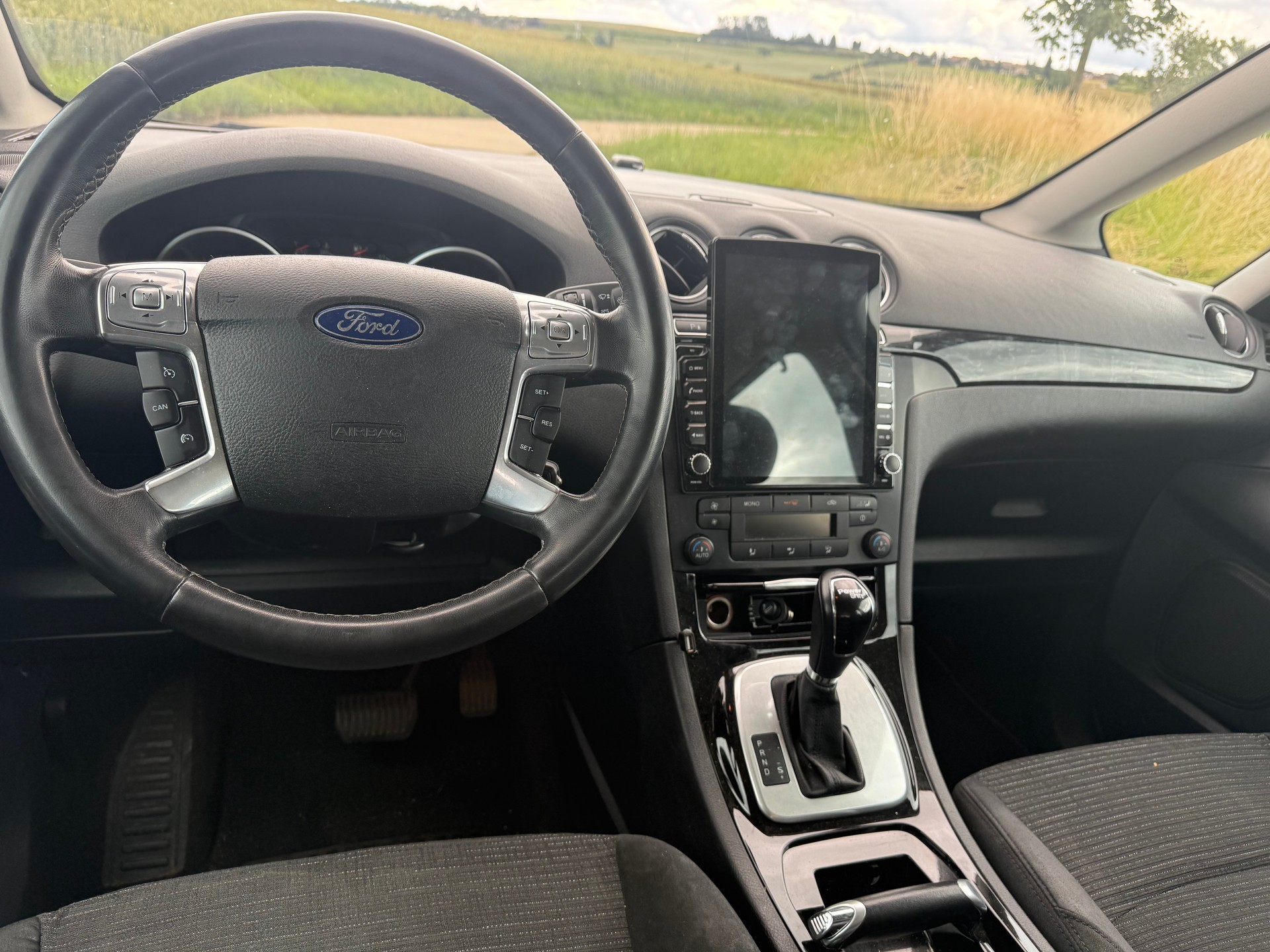FORD Galaxy 2.0 SCTi Ghia PowerShift-image-10