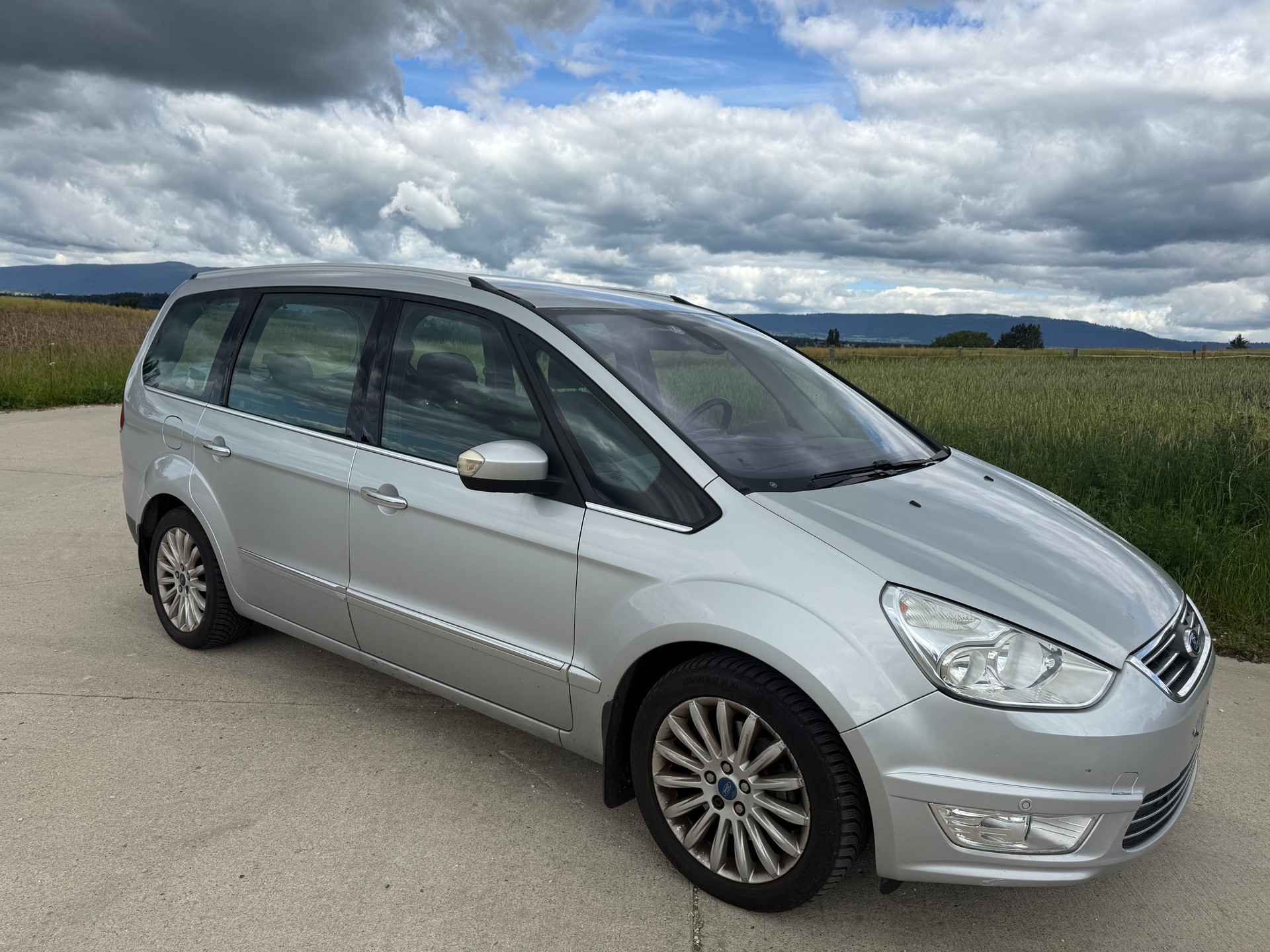 FORD Galaxy 2.0 SCTi Ghia PowerShift-image-5