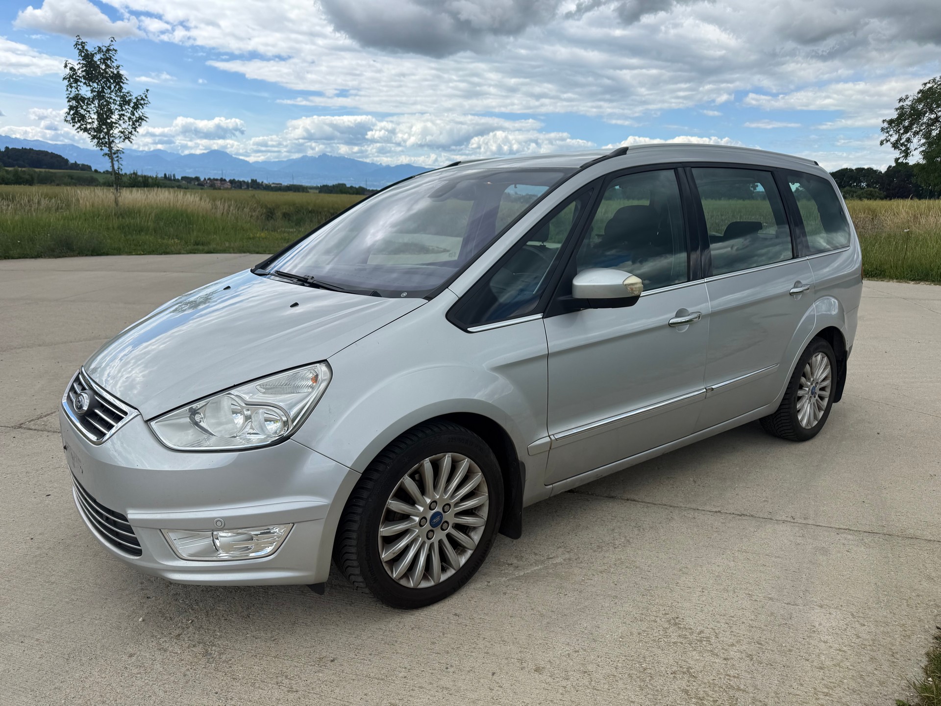 FORD Galaxy 2.0 SCTi Ghia PowerShift-image-1