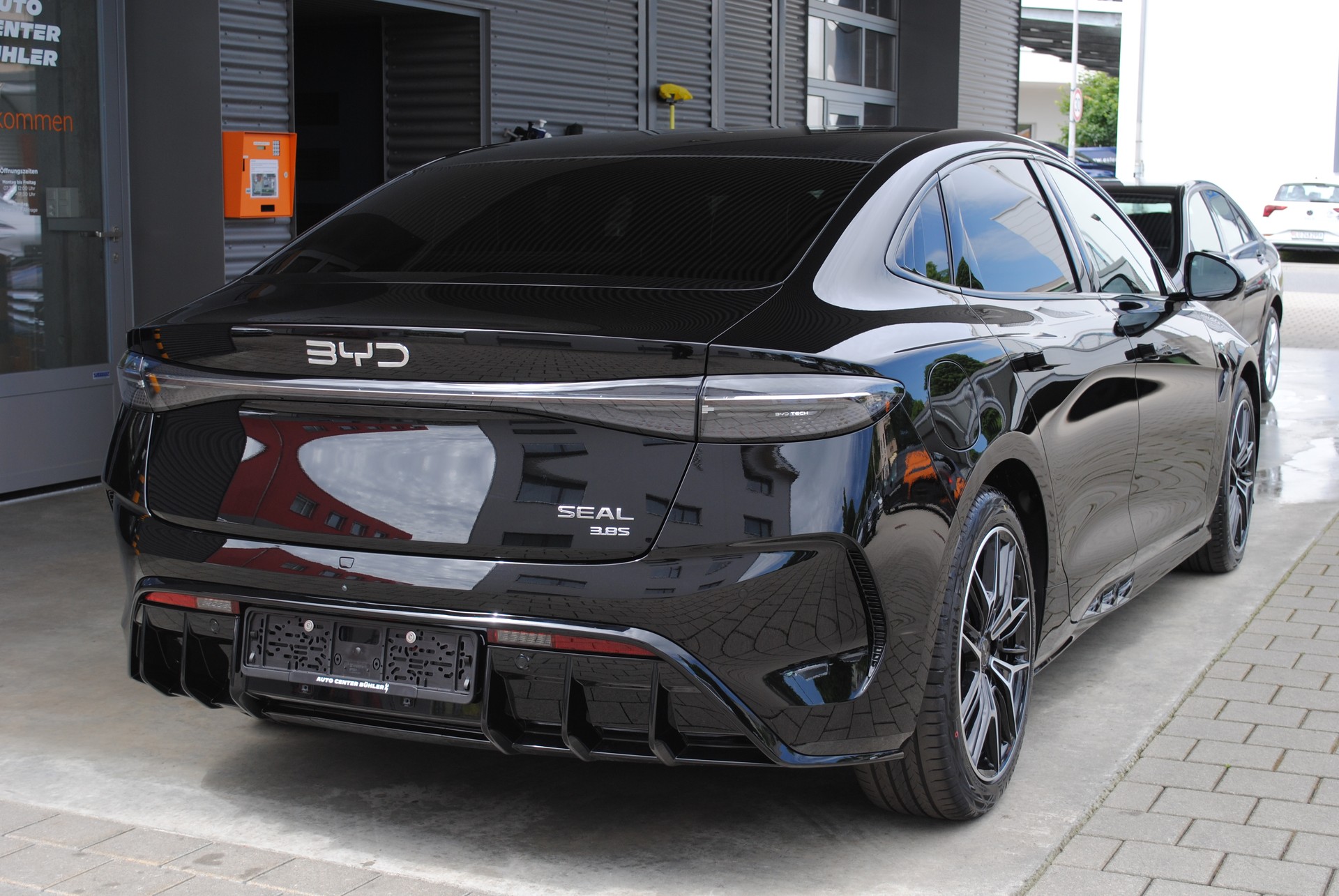 BYD Seal 82,2 kWh Excellence AWD-image-5