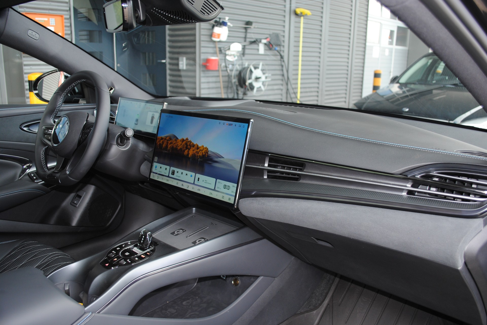 BYD Seal 82,2 kWh Excellence AWD-image-13